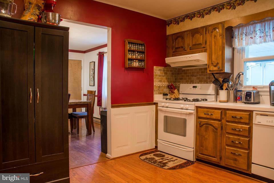 GLEN BURNIE PARK - Residential Lease