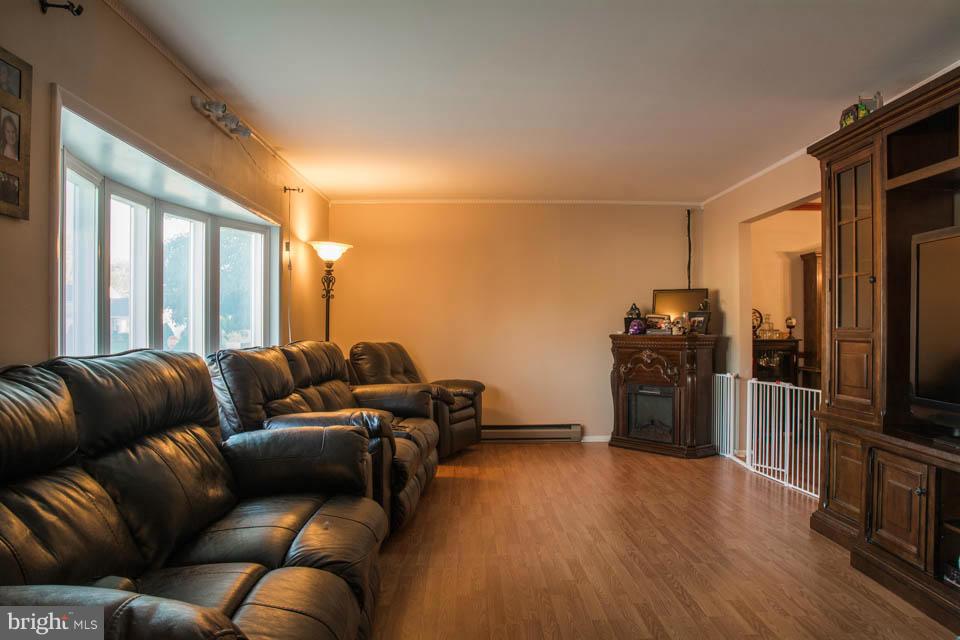 GLEN BURNIE PARK - Residential Lease