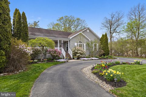 6 CEDAR STREET BARNEGAT NJ 08005