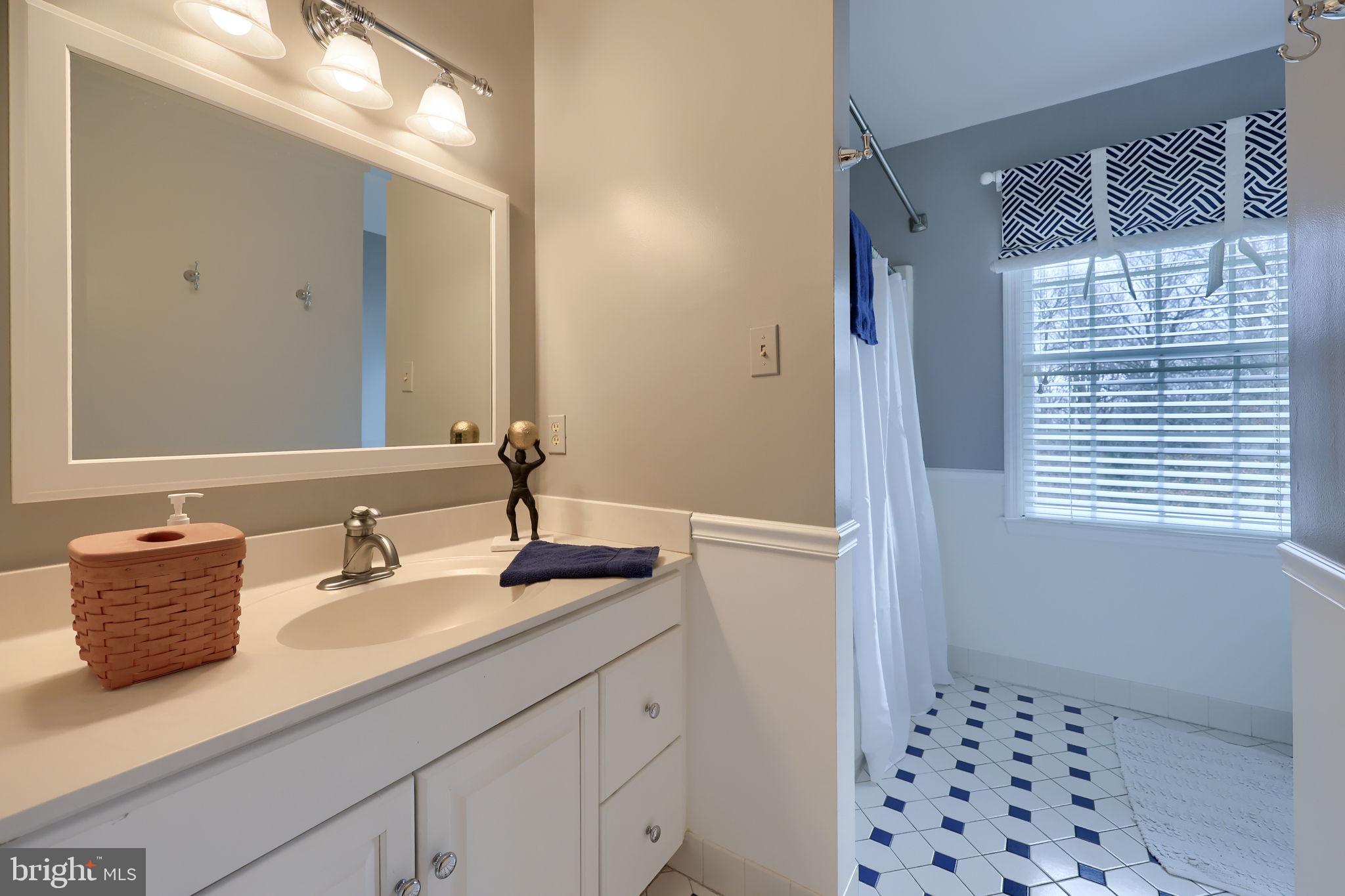 THE OAKS - Residential