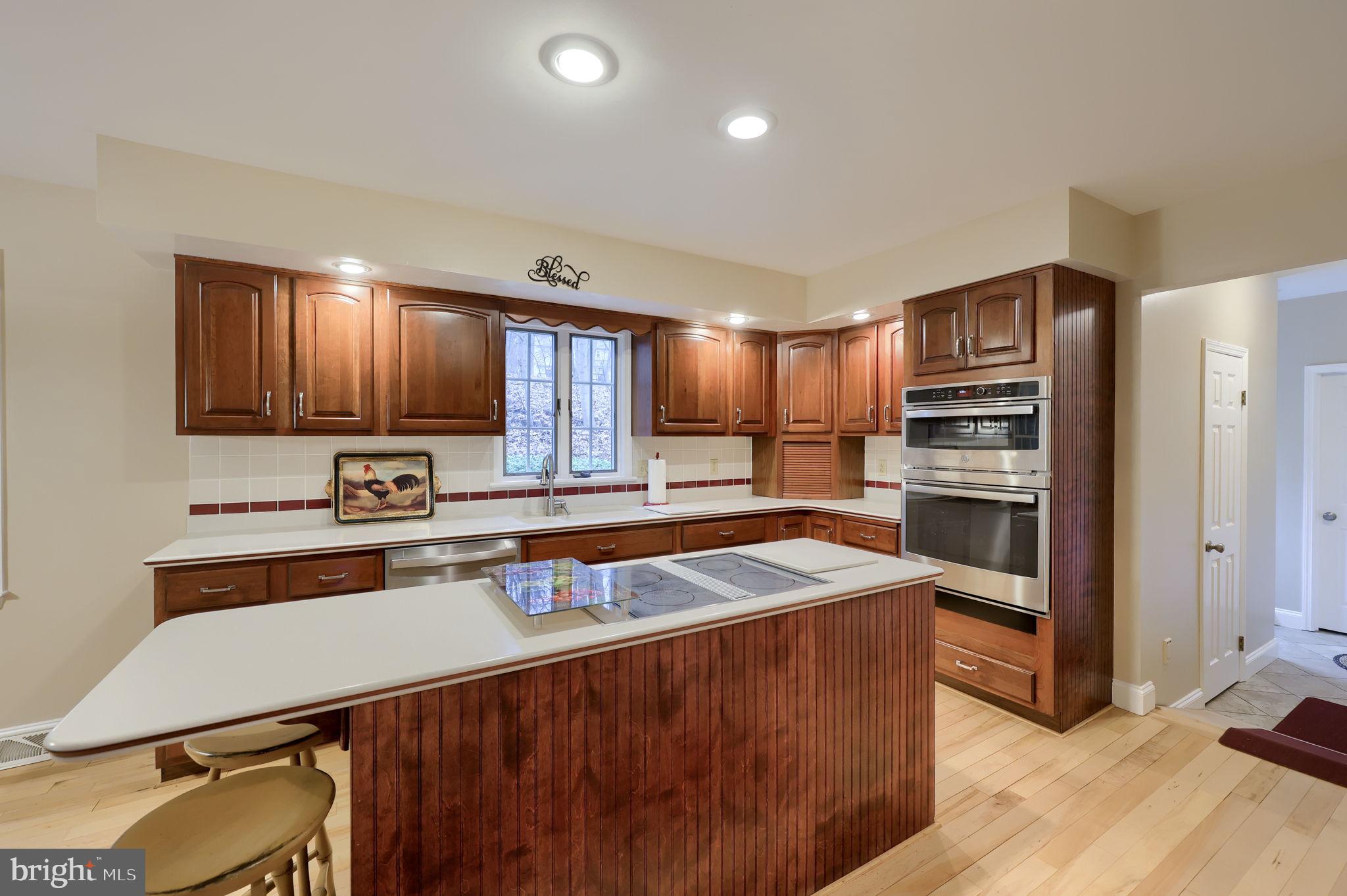 THE OAKS - Residential