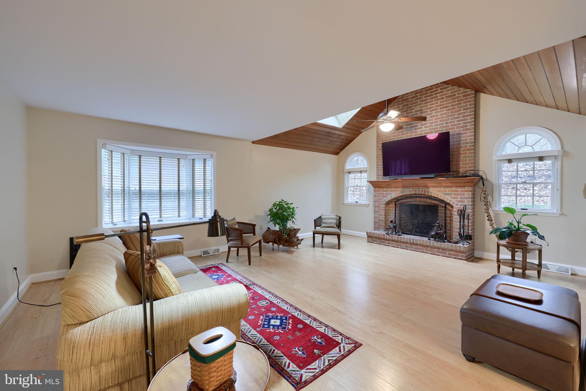 THE OAKS - Residential