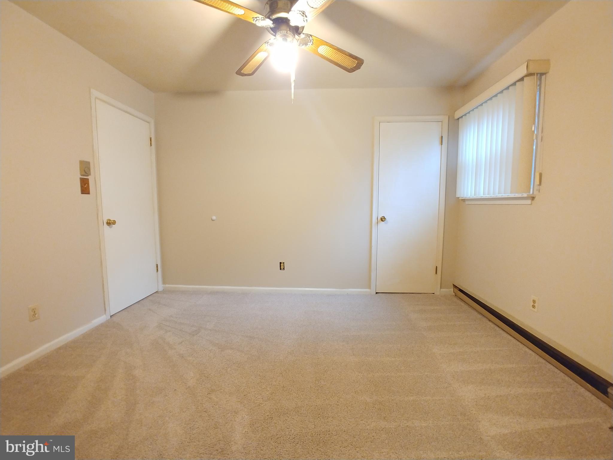 GOLDEN BEACH - Residential