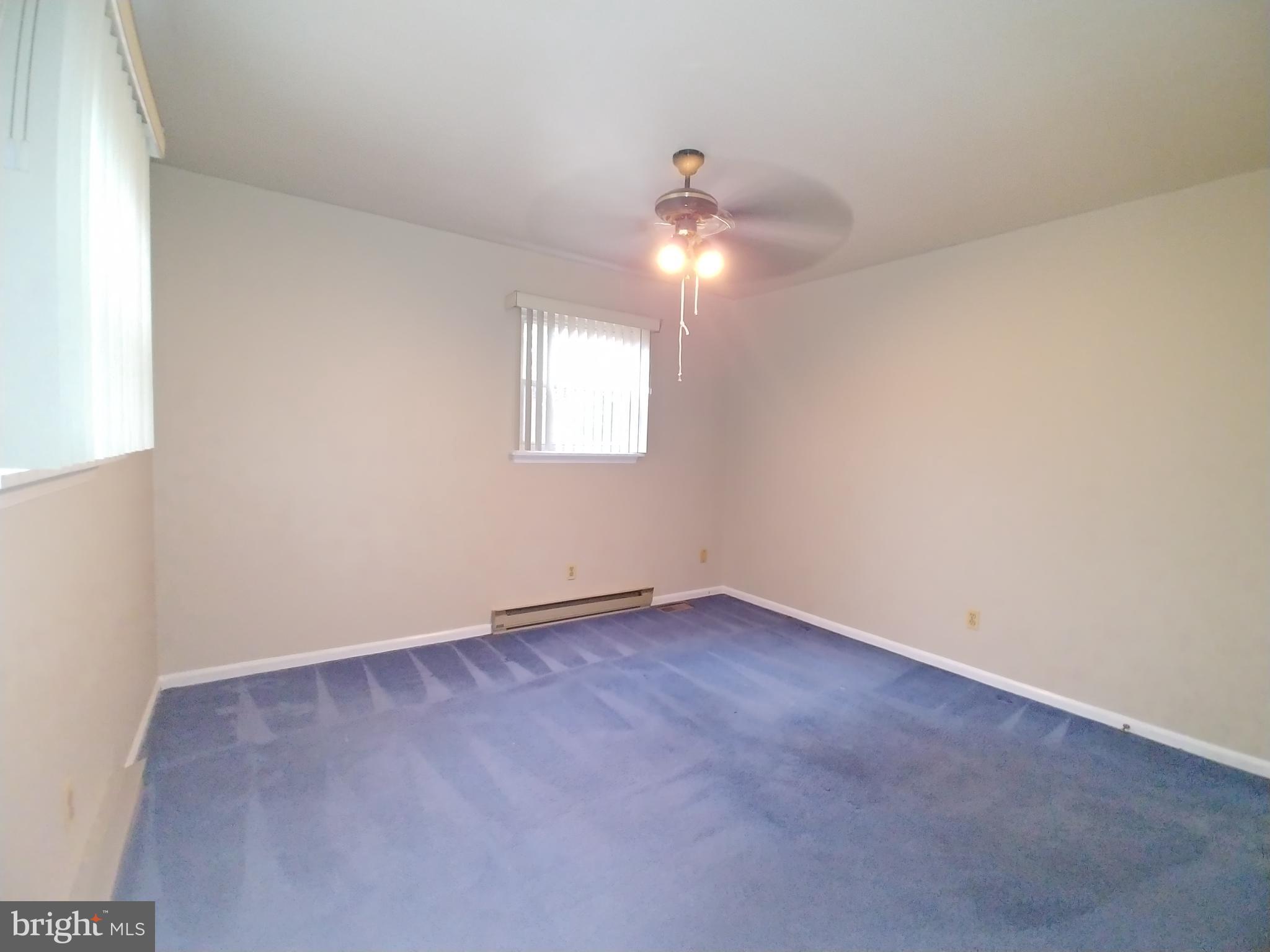 GOLDEN BEACH - Residential