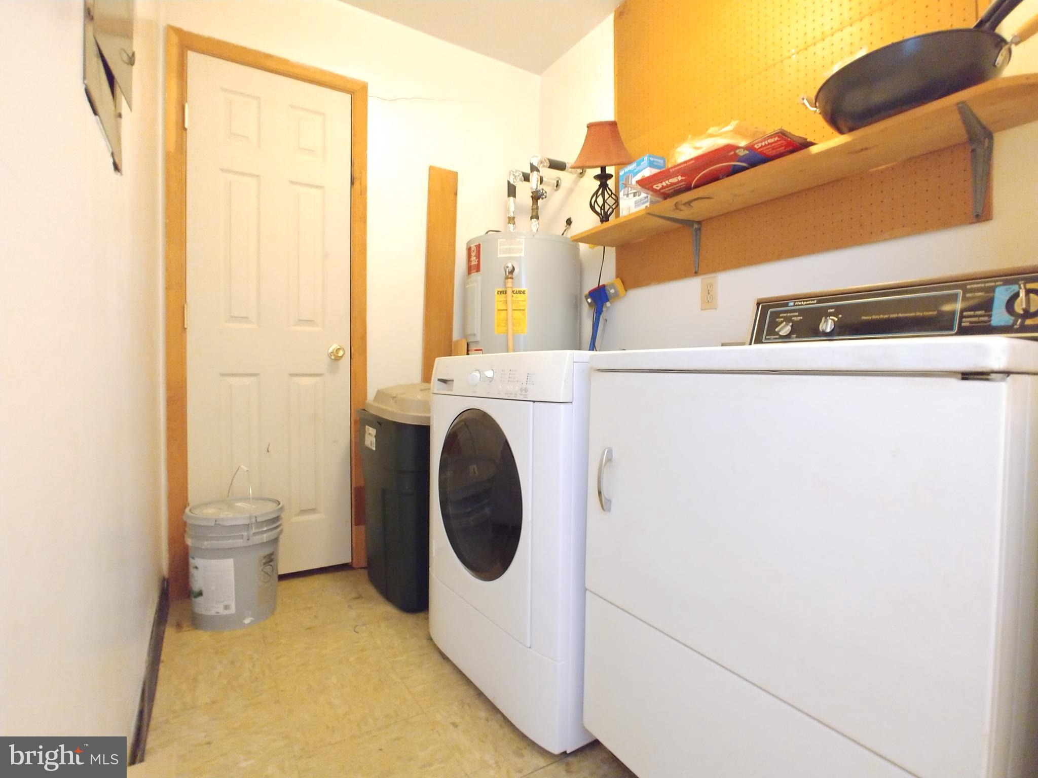 GOLDEN BEACH - Residential