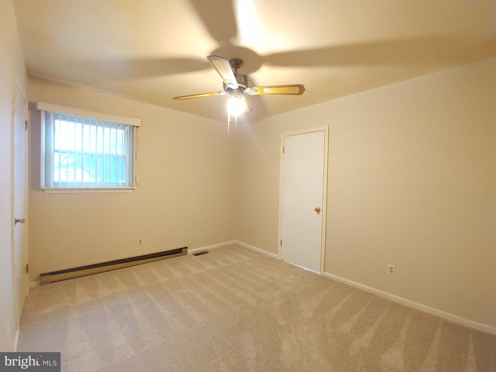 GOLDEN BEACH - Residential