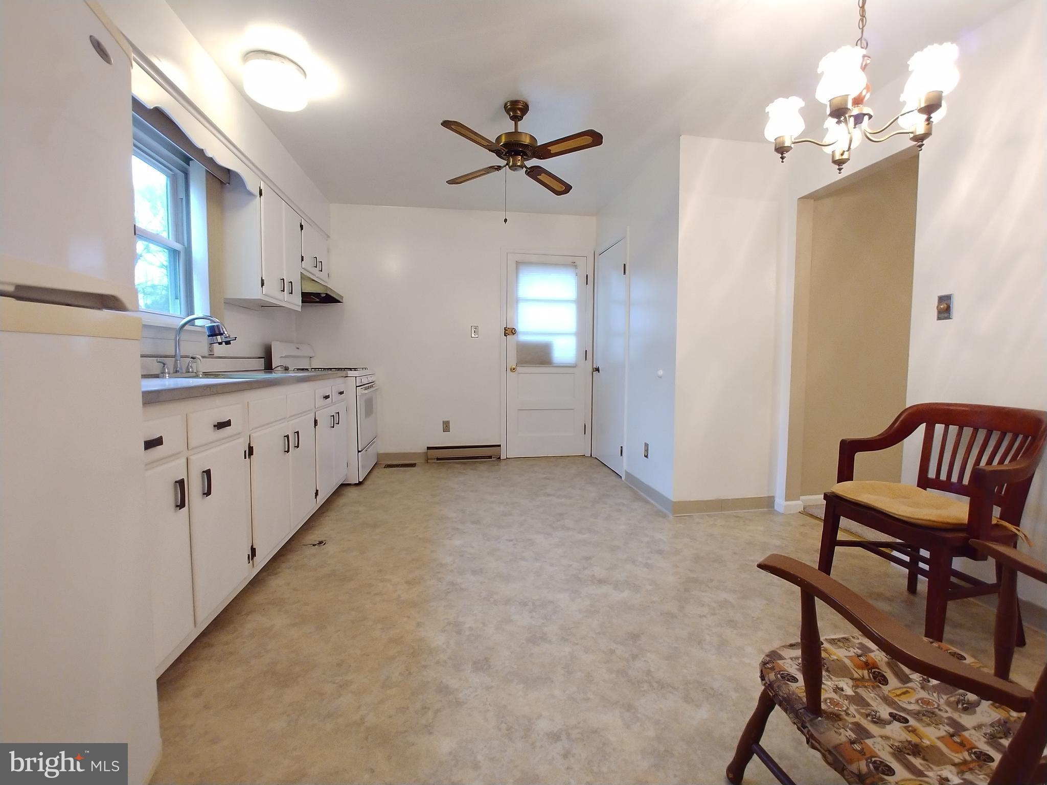 GOLDEN BEACH - Residential