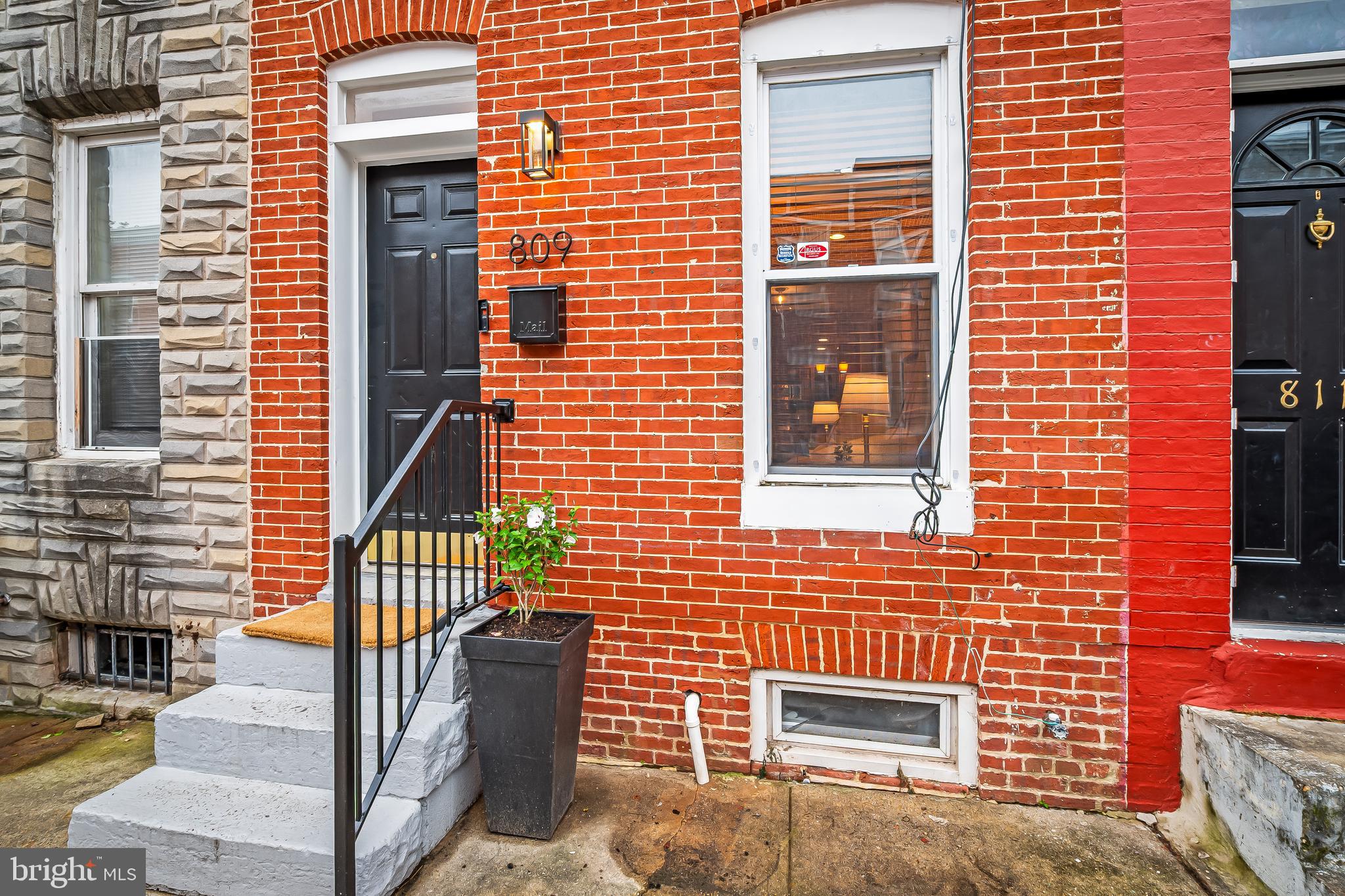 809 MANGOLD STREET