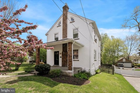 136 ERDENHEIM ROAD GLENSIDE PA 19038