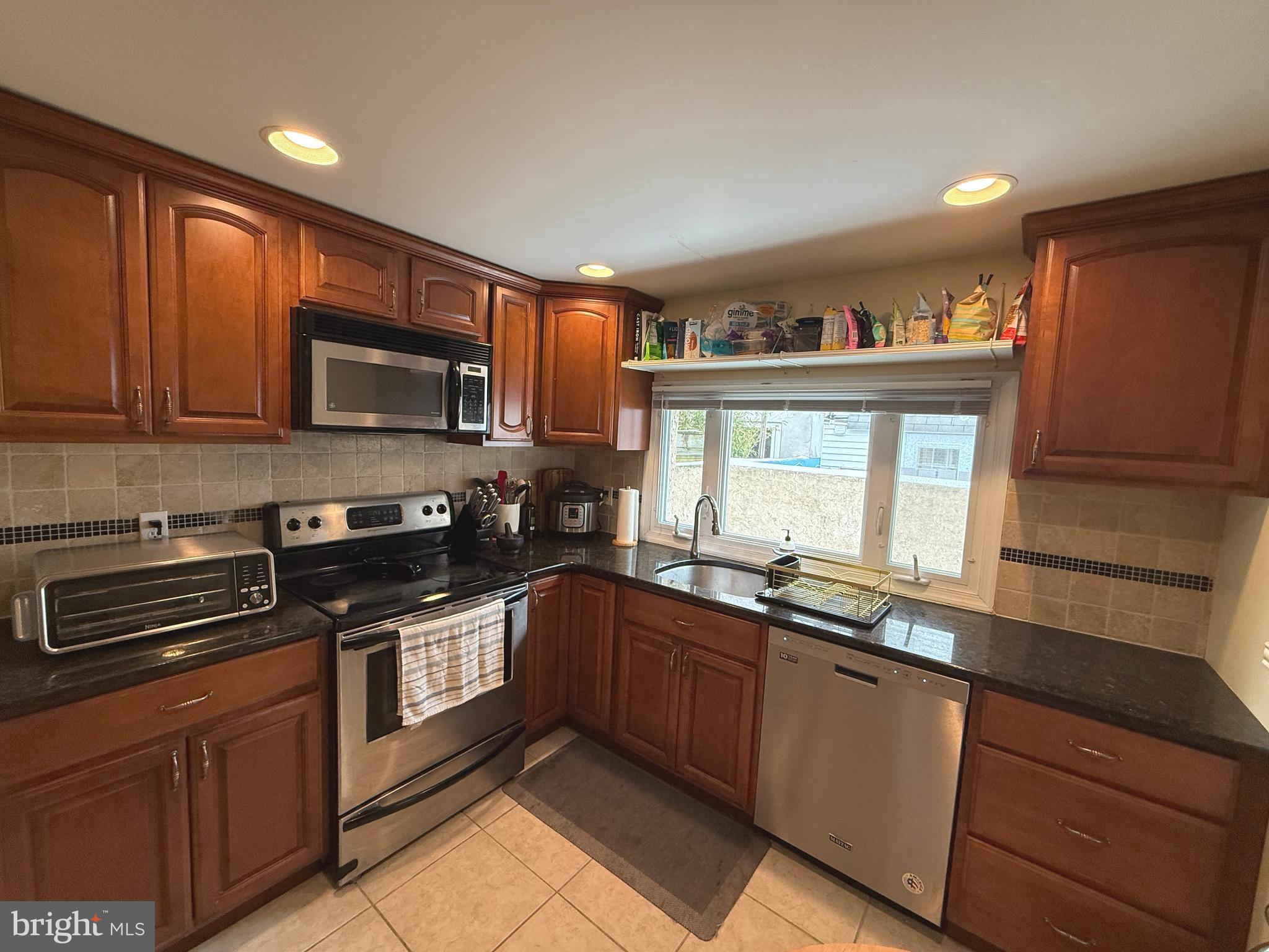 GRADUATE HOSPITAL - Residential