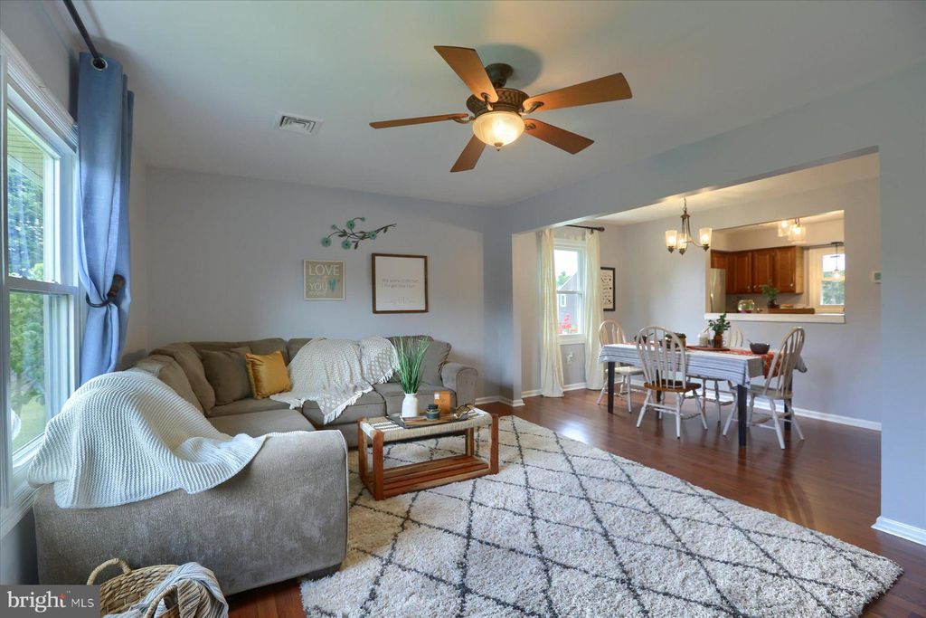 Photo of 5 BRANSTOCK CT, LITITZ, PA 17543 (MLS # PALA2039368)