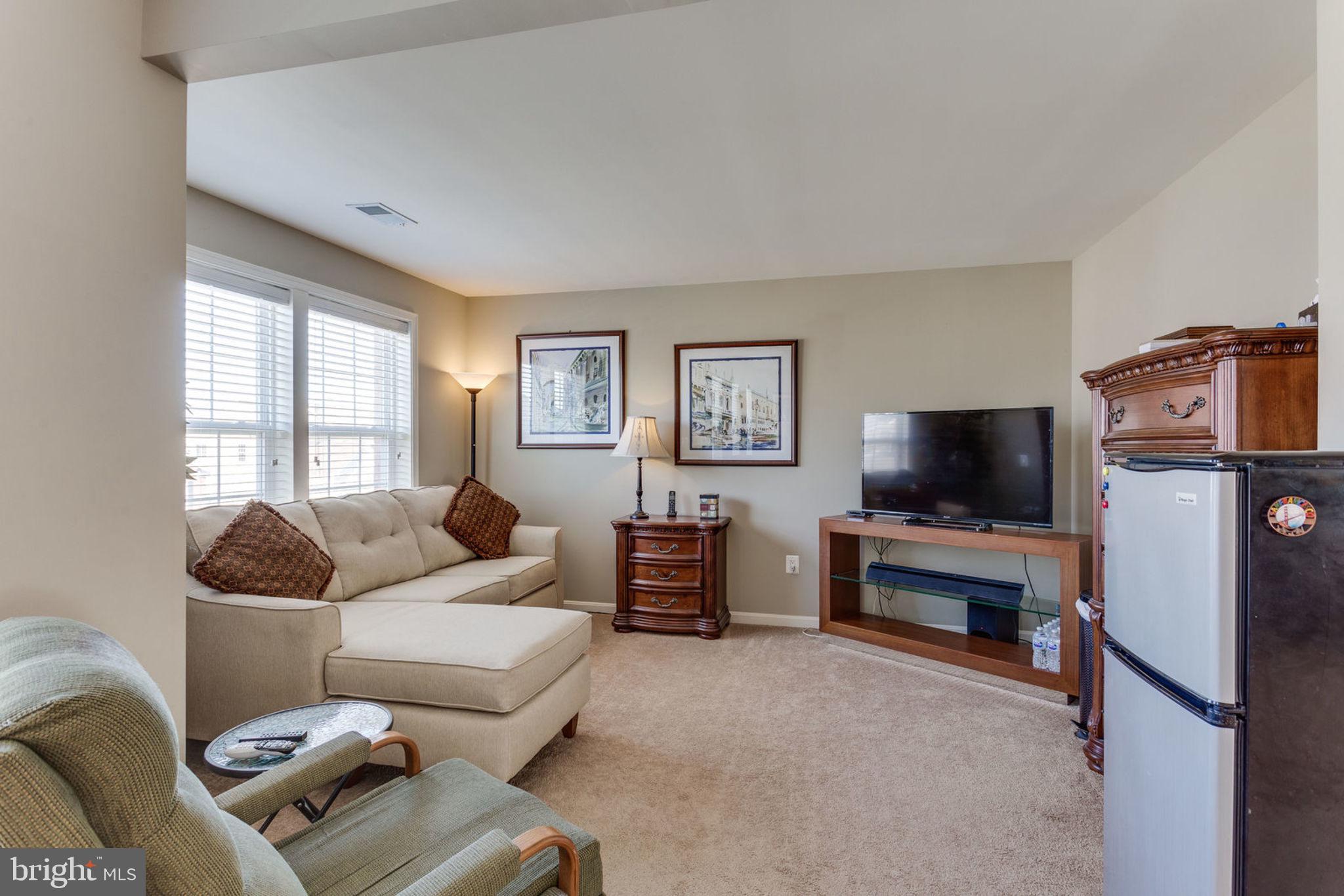 STONEWALL MANOR - Residential