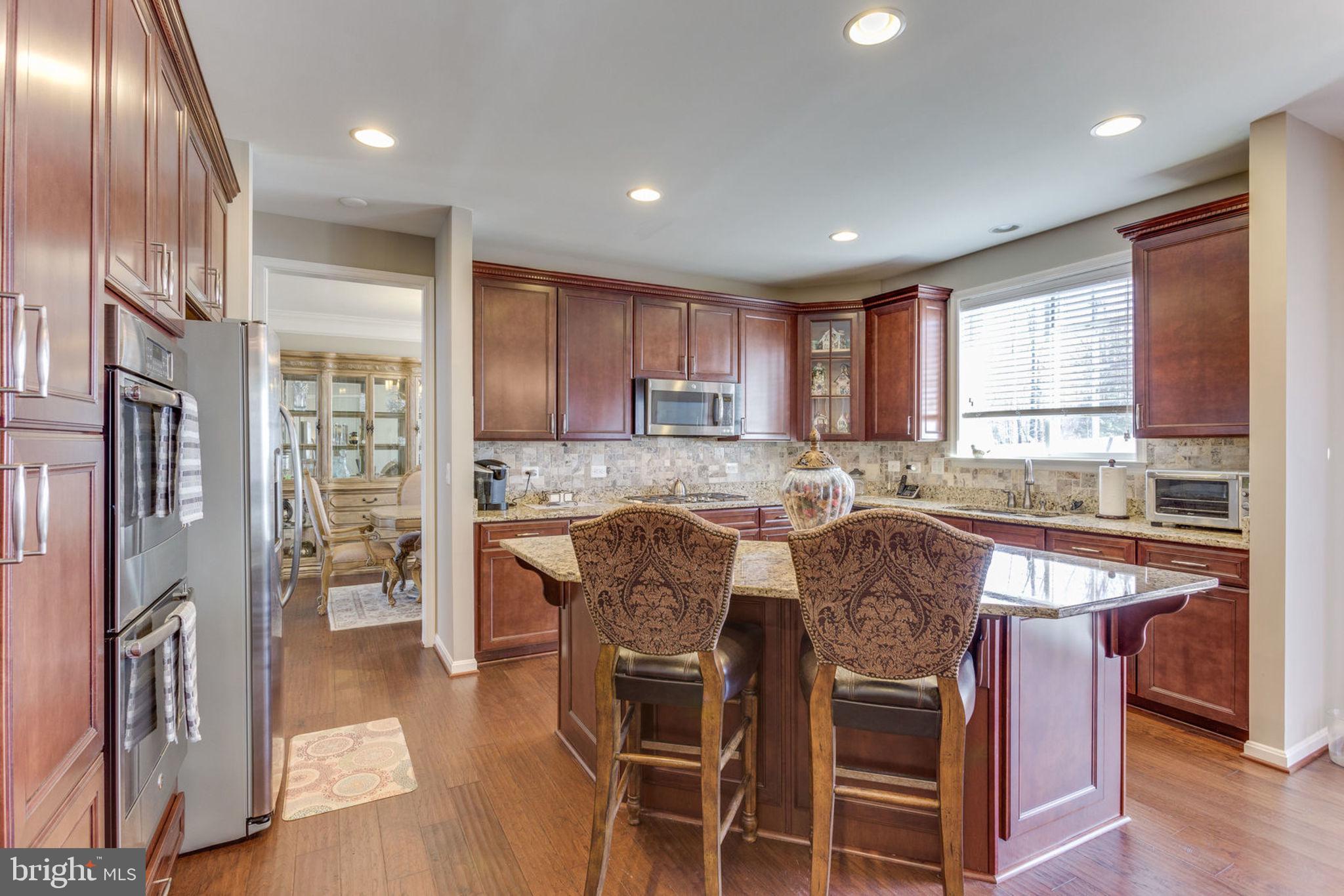 STONEWALL MANOR - Residential