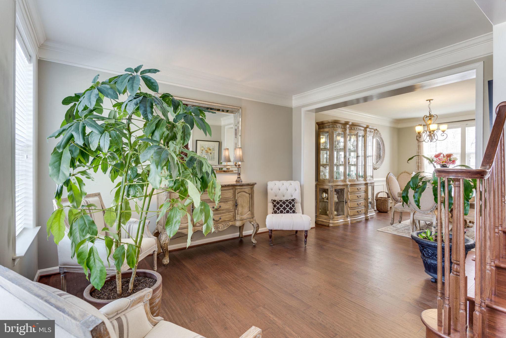 STONEWALL MANOR - Residential