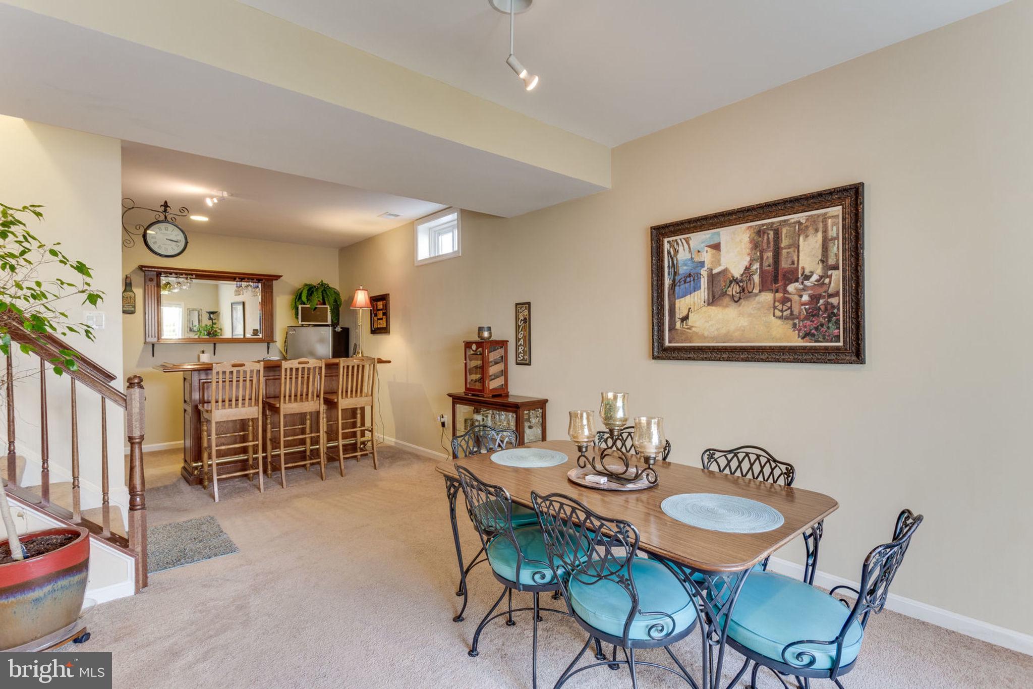 STONEWALL MANOR - Residential