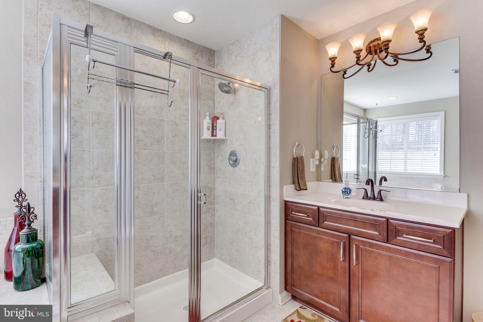 STONEWALL MANOR - Residential