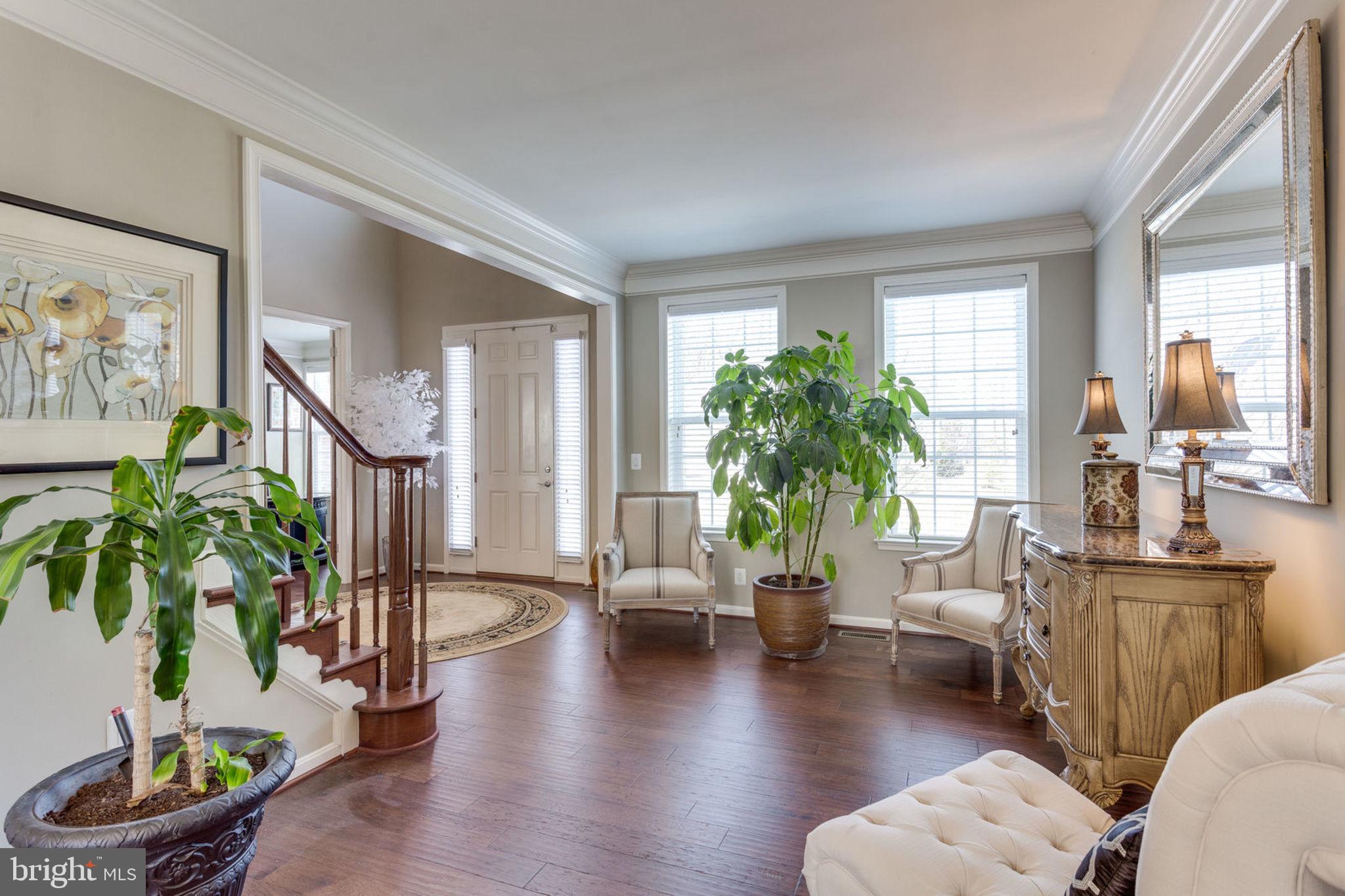 STONEWALL MANOR - Residential