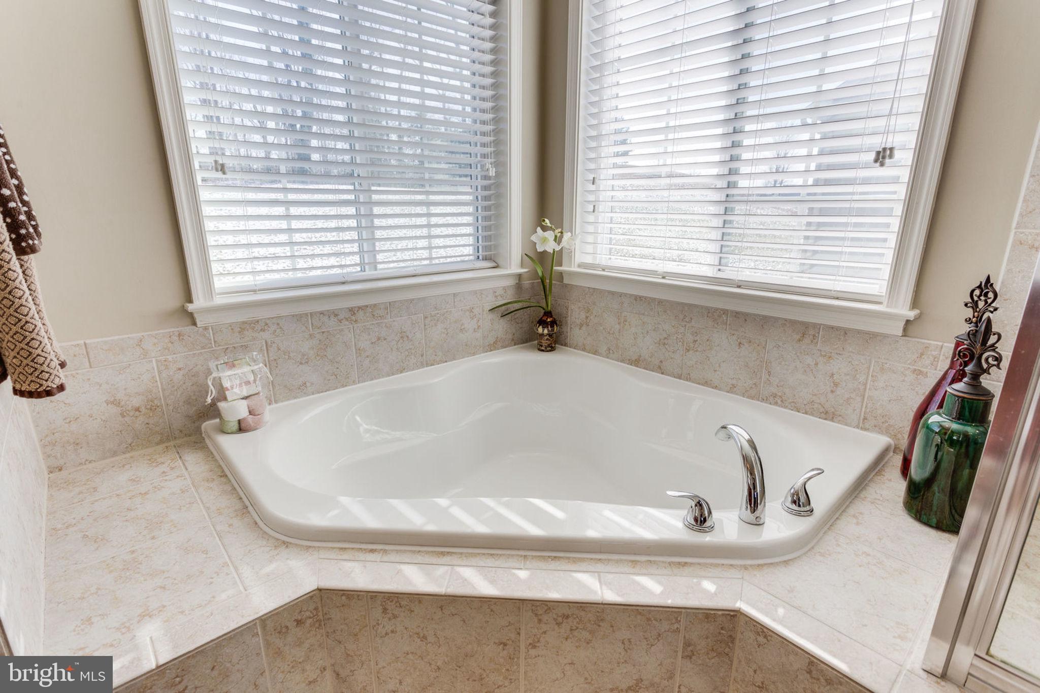 STONEWALL MANOR - Residential