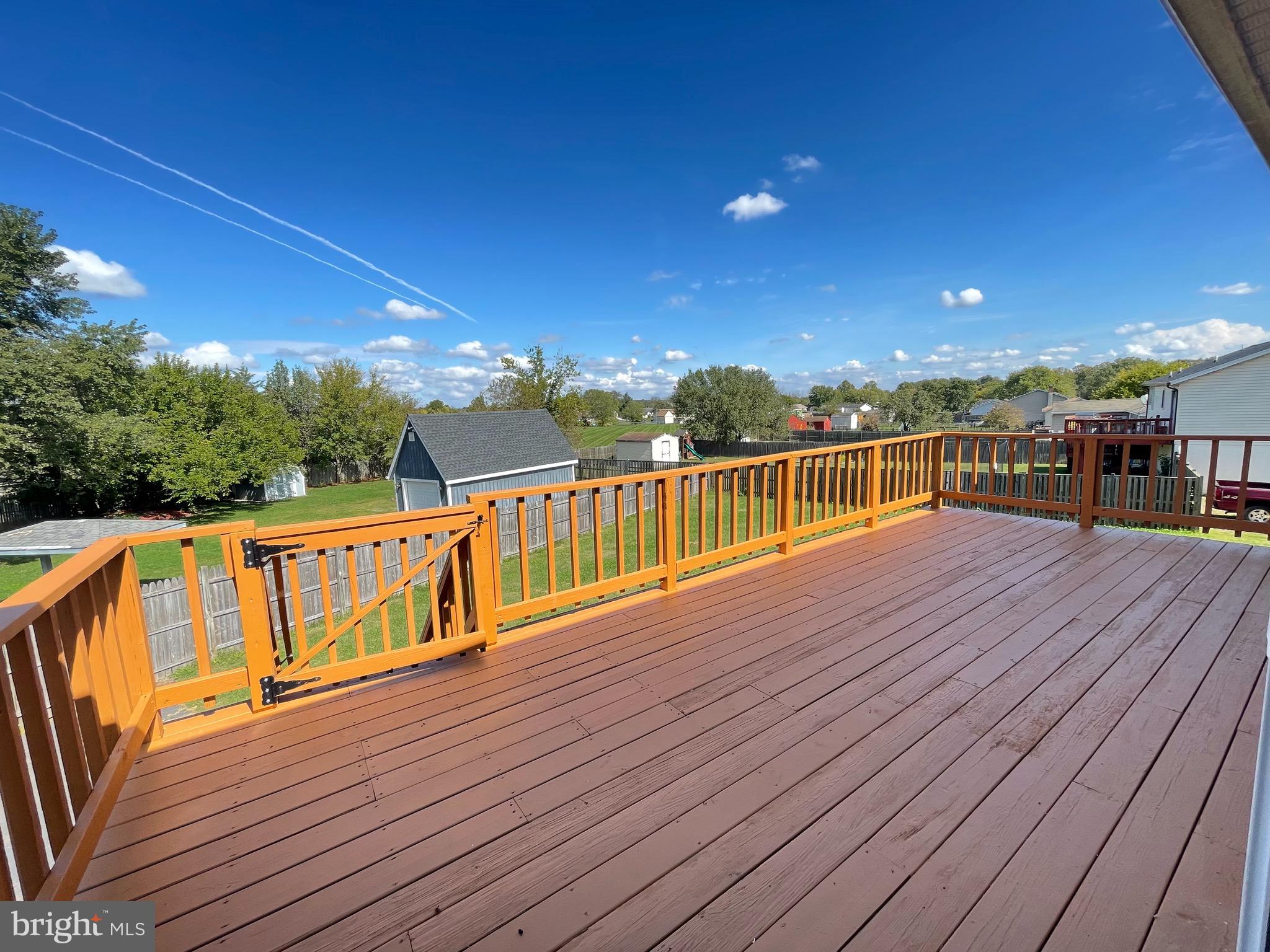 MEADOWBROOKE - Residential