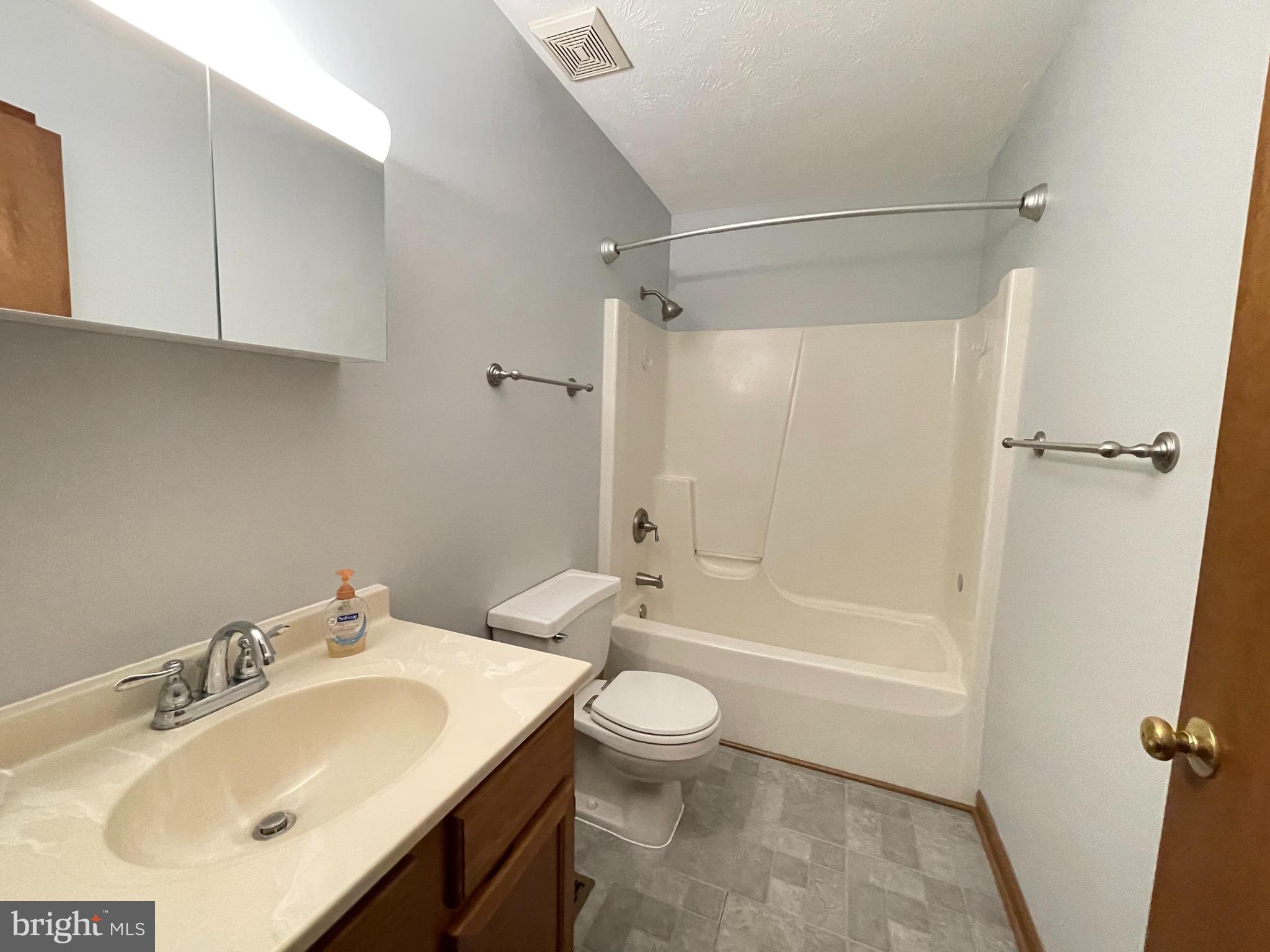 MEADOWBROOKE - Residential