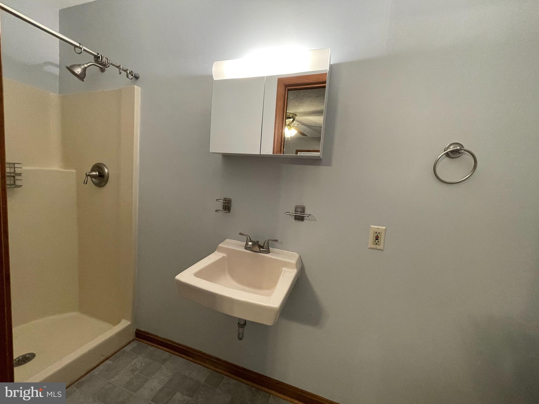 MEADOWBROOKE - Residential