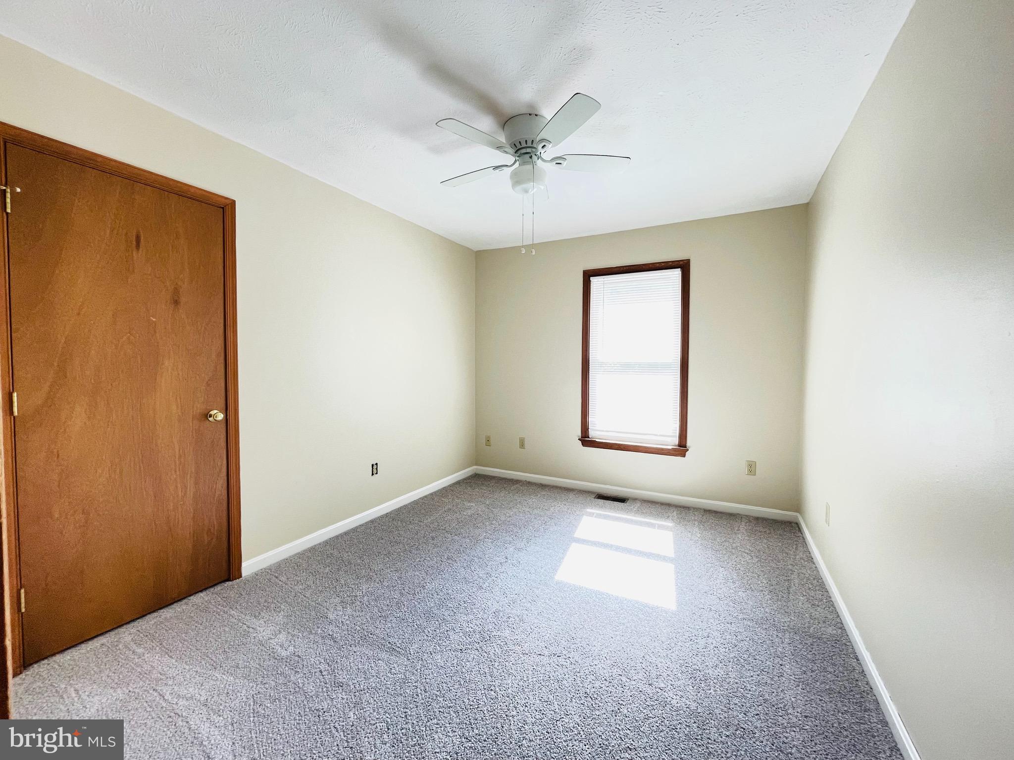 MEADOWBROOKE - Residential