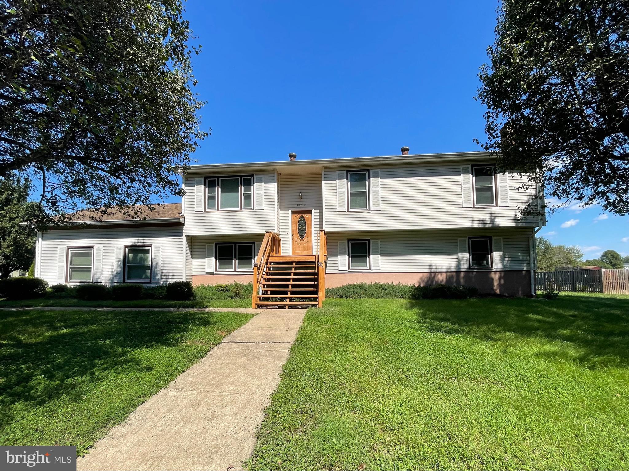 MEADOWBROOKE - Residential