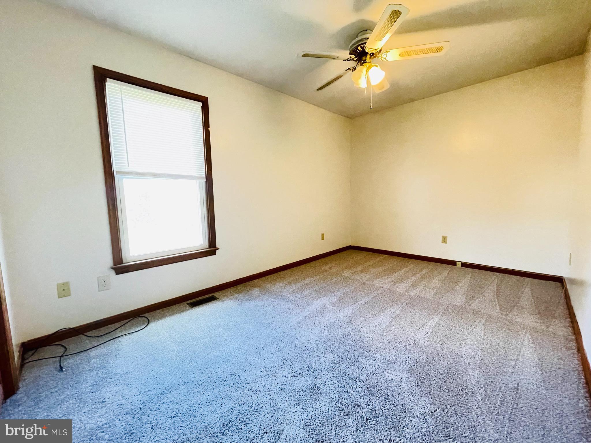 MEADOWBROOKE - Residential