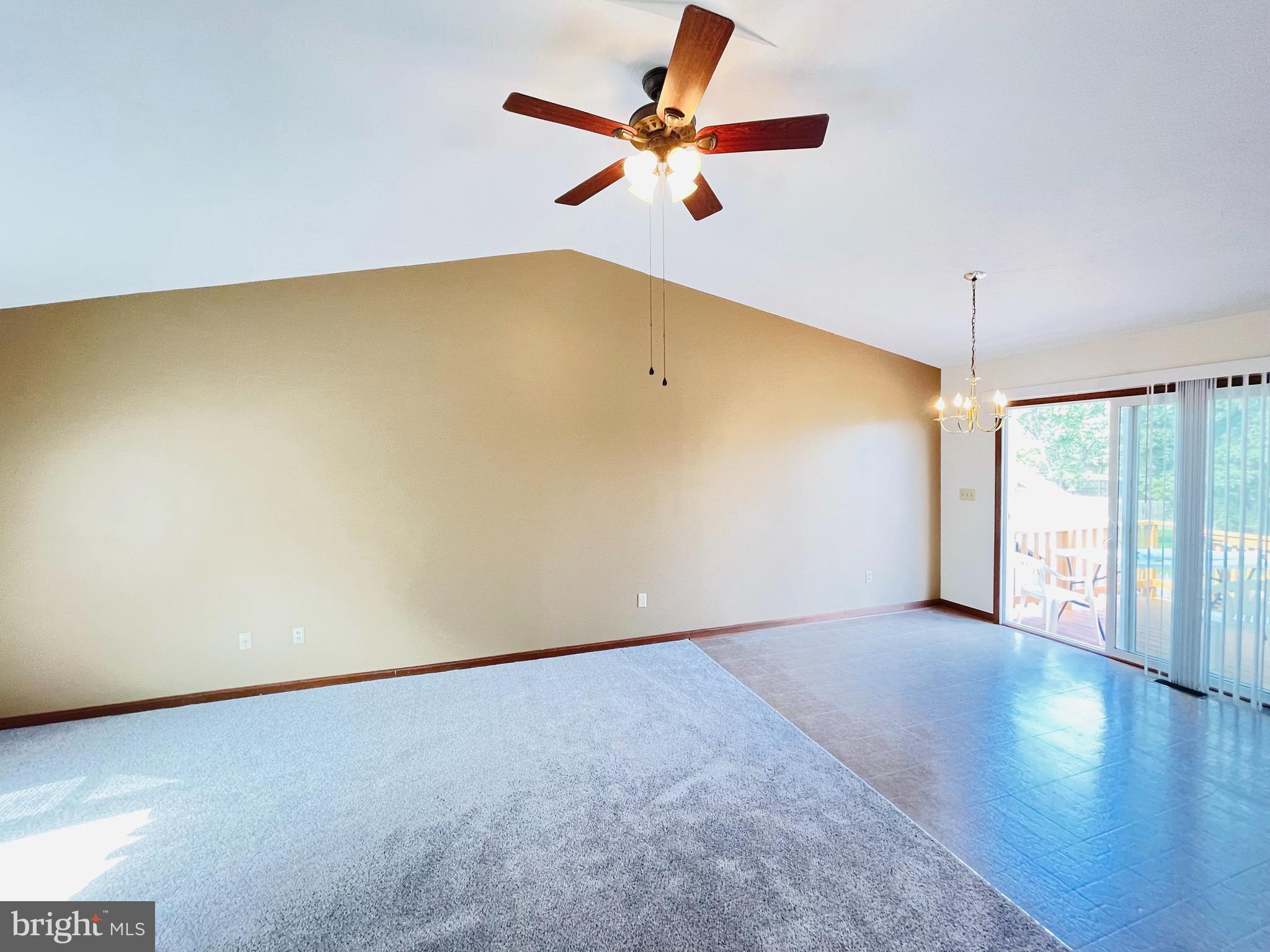 MEADOWBROOKE - Residential