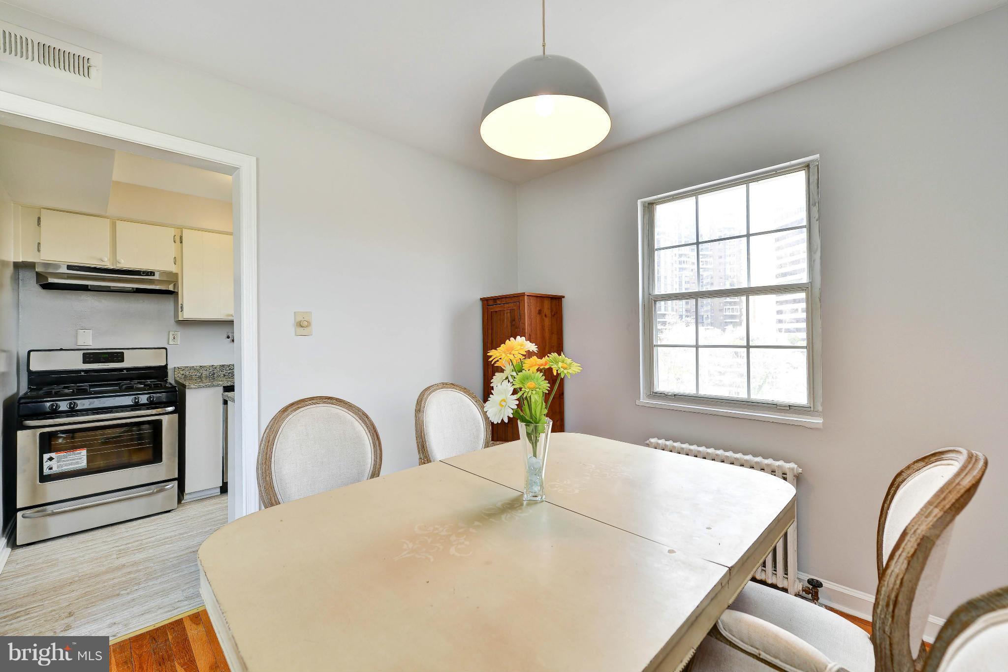 ROSSLYN HEIGHTS - Residential