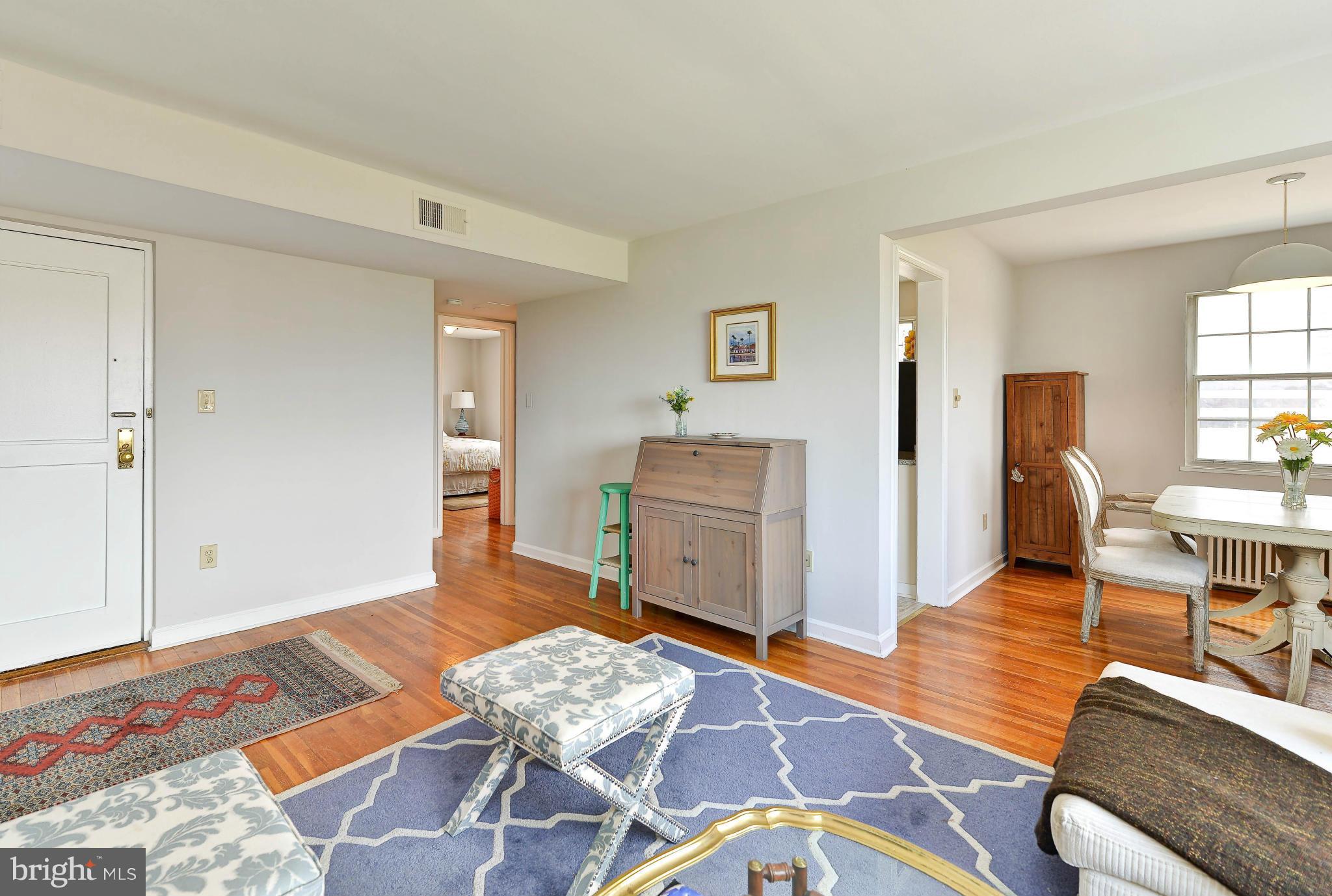 ROSSLYN HEIGHTS - Residential