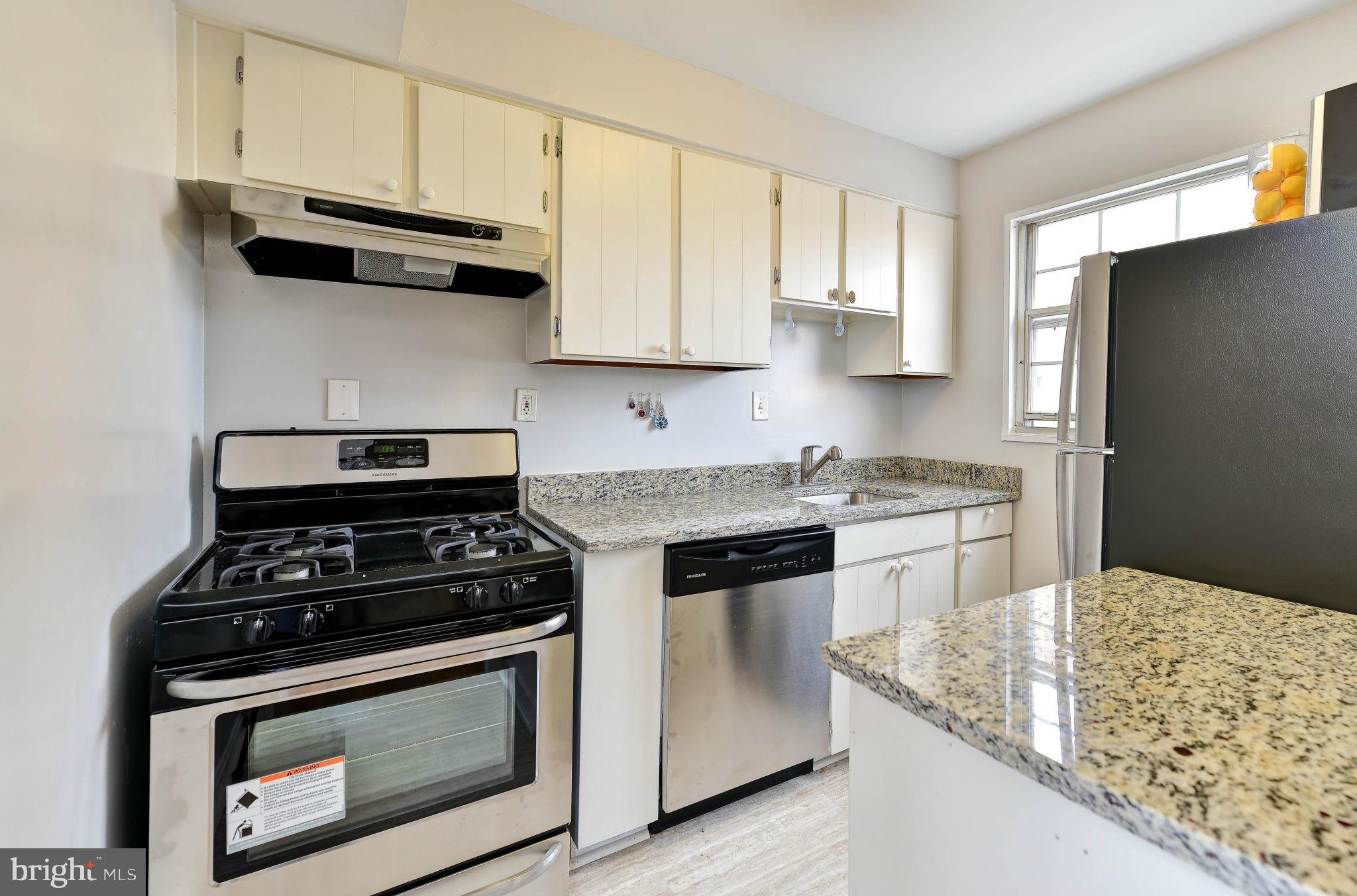 ROSSLYN HEIGHTS - Residential