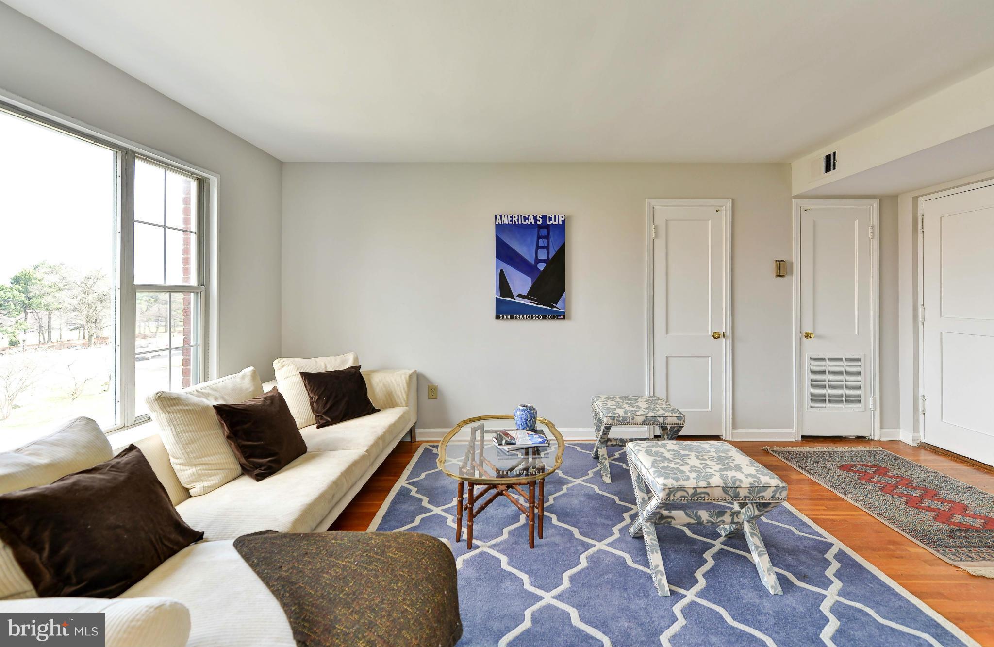 ROSSLYN HEIGHTS - Residential