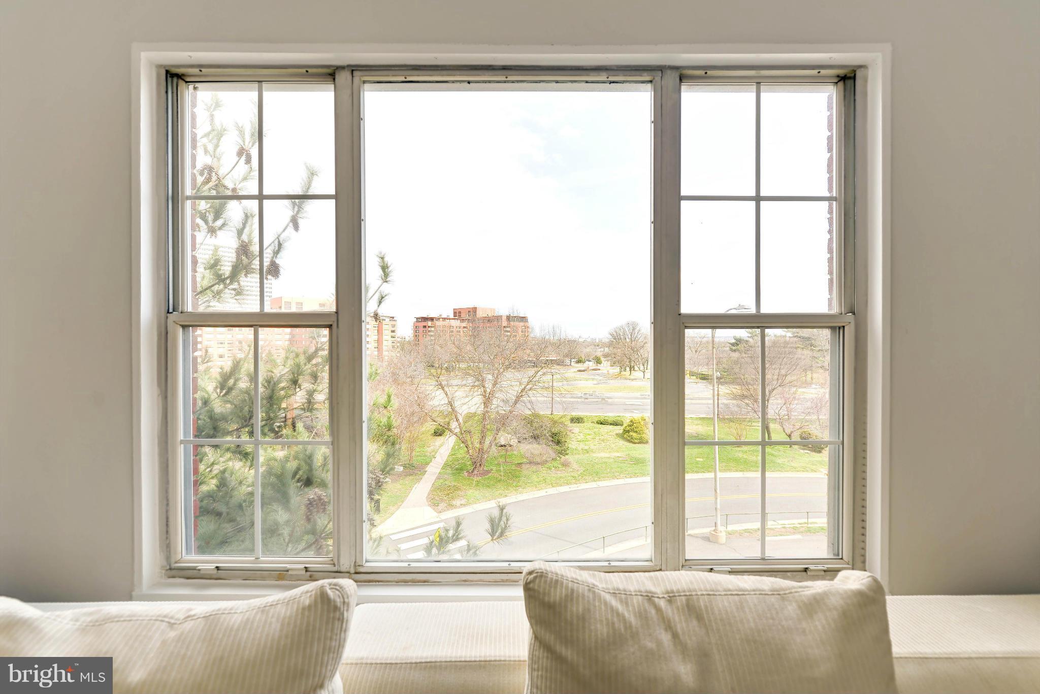 ROSSLYN HEIGHTS - Residential