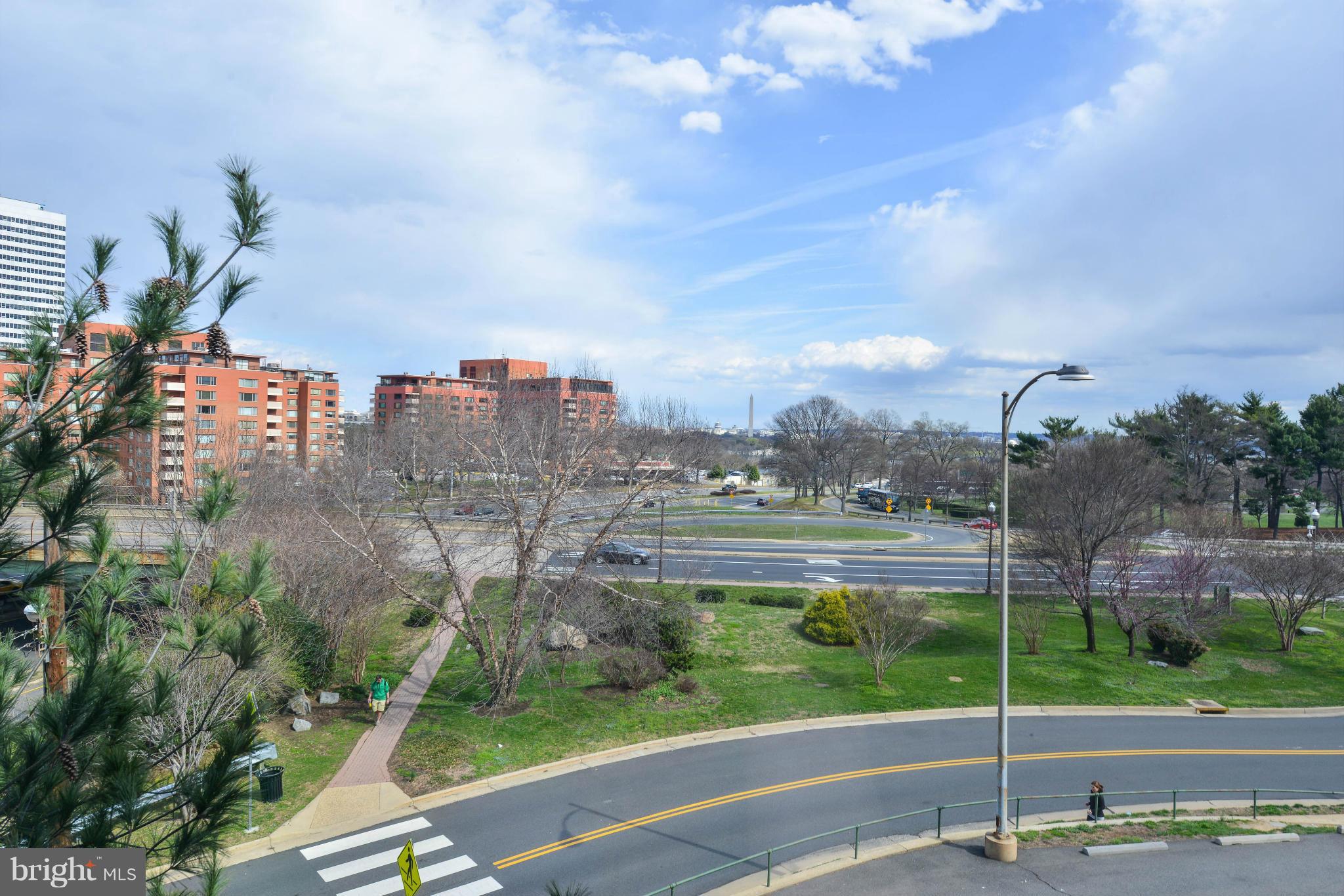 ROSSLYN HEIGHTS - Residential