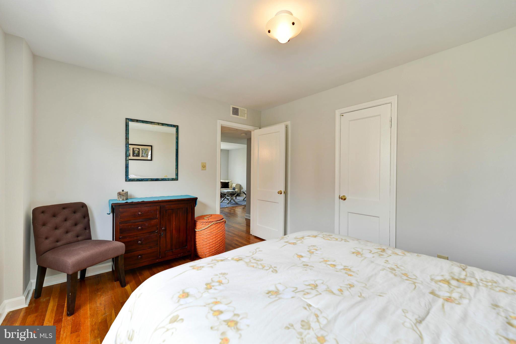 ROSSLYN HEIGHTS - Residential