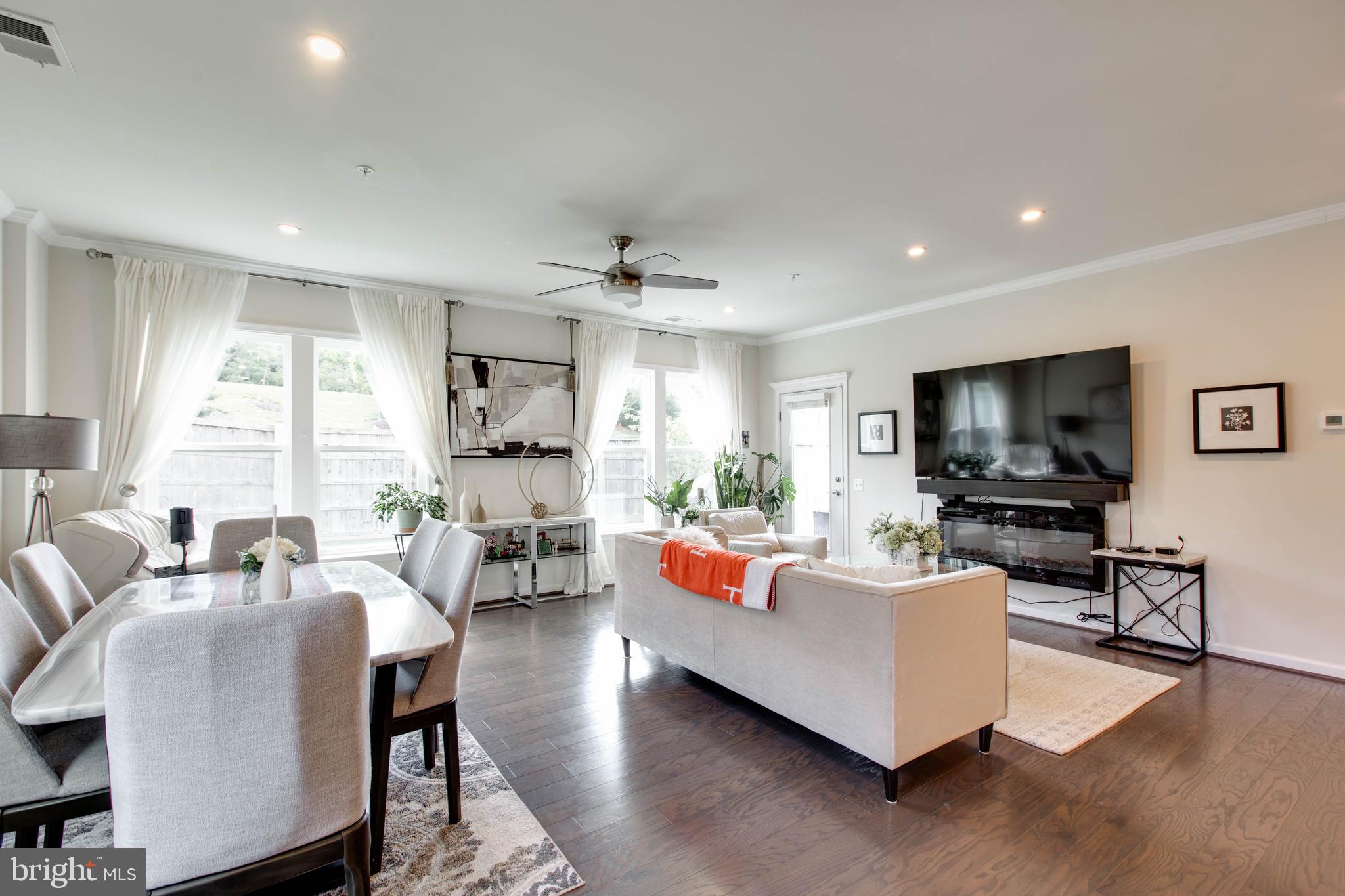 COURTS OF CLARKSBURG - Residential