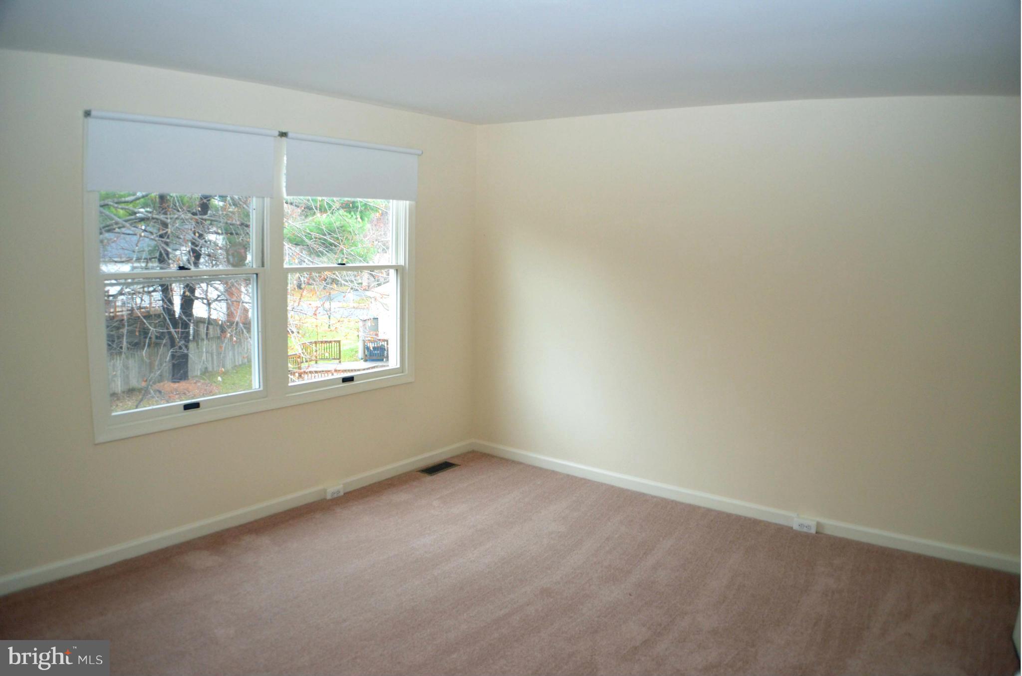 FOX MILL ESTATES - Residential Lease