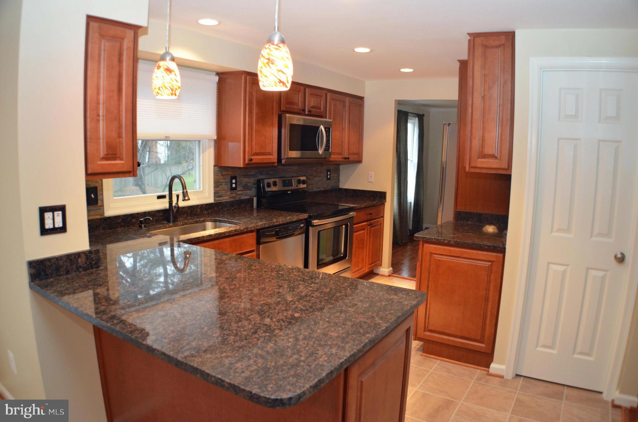 FOX MILL ESTATES - Residential Lease