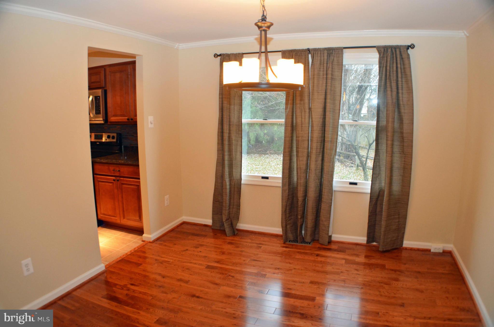 FOX MILL ESTATES - Residential Lease