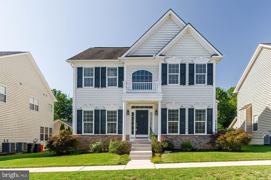 One owner home. Immaculately kept. Gorgeous hardwood floors on main level. Upgraded granite countertops, new refrigerator, Move in ready. Location, price and condition. All waiting for you!!!