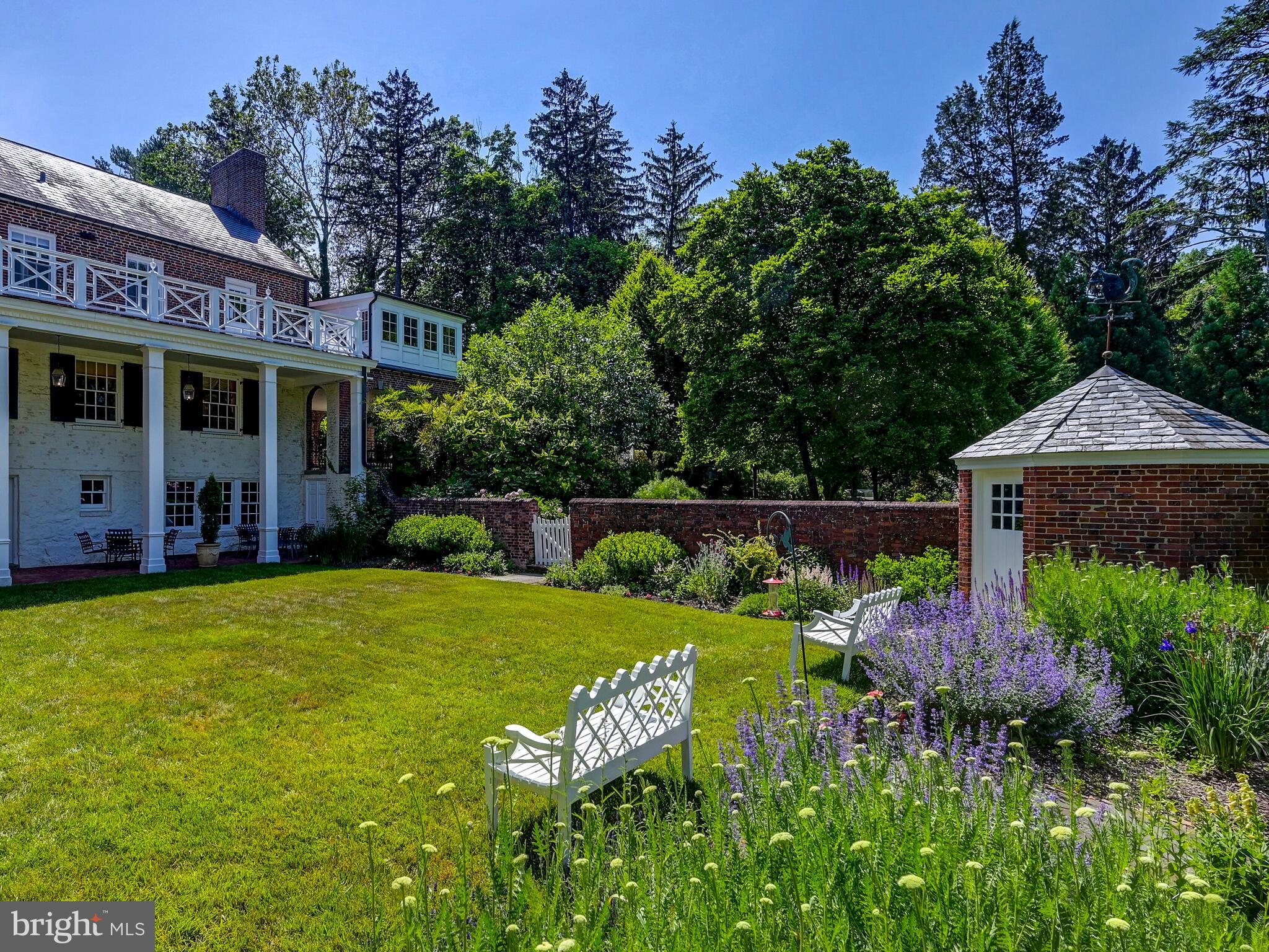 WOODBROOK - Residential