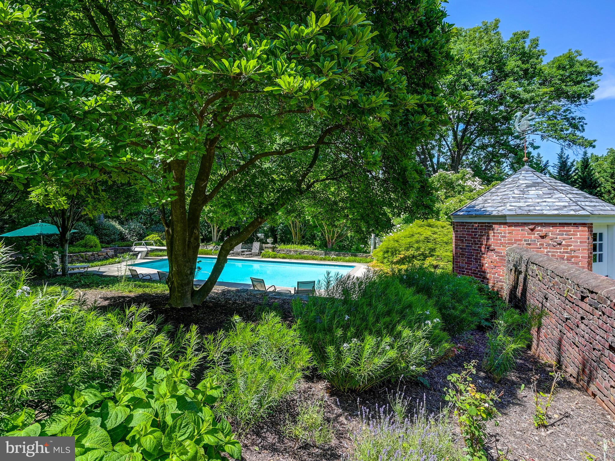 WOODBROOK - Residential