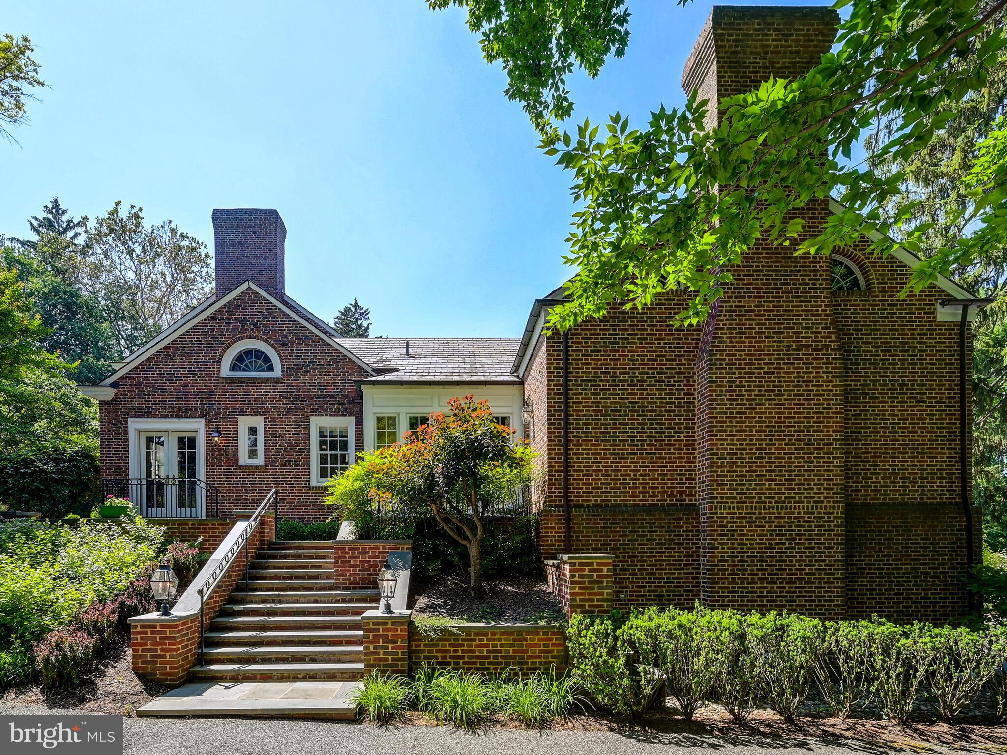 WOODBROOK - Residential