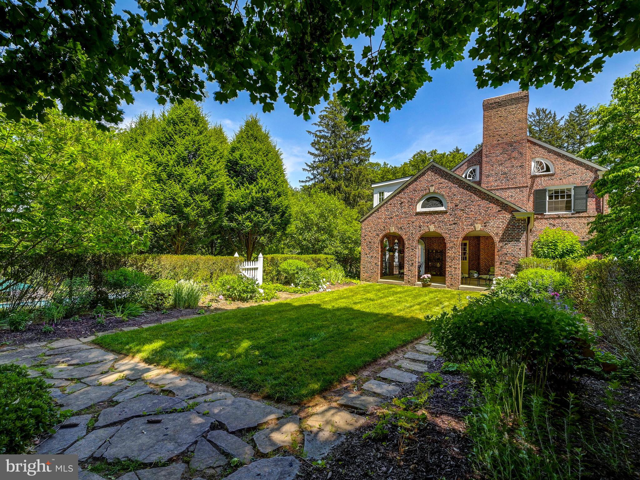 WOODBROOK - Residential