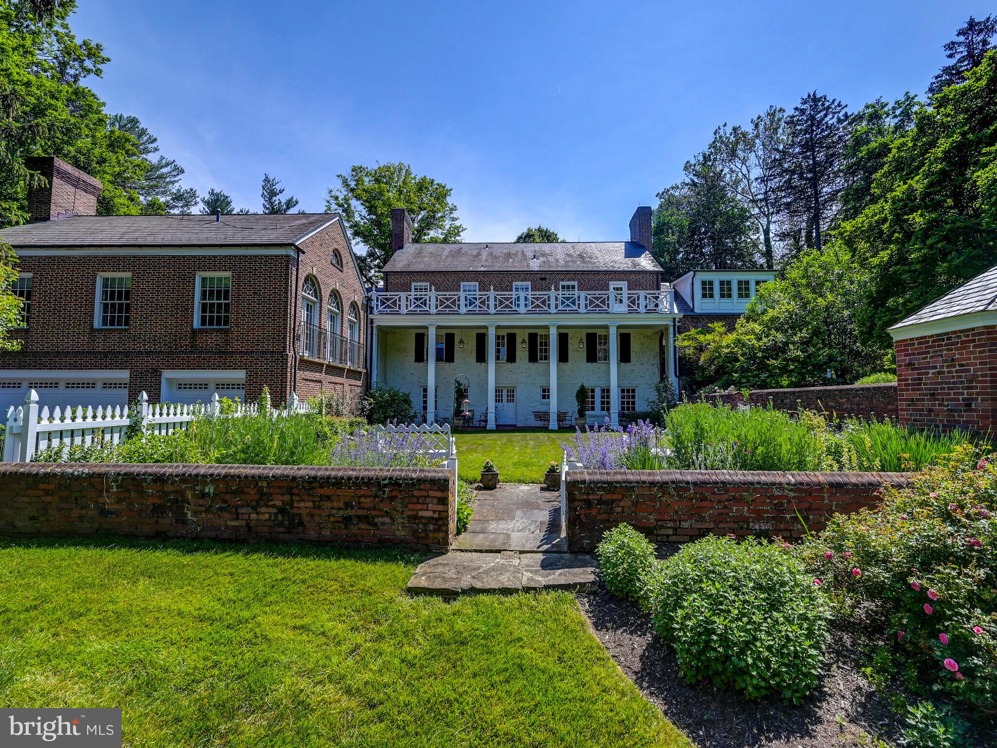 WOODBROOK - Residential