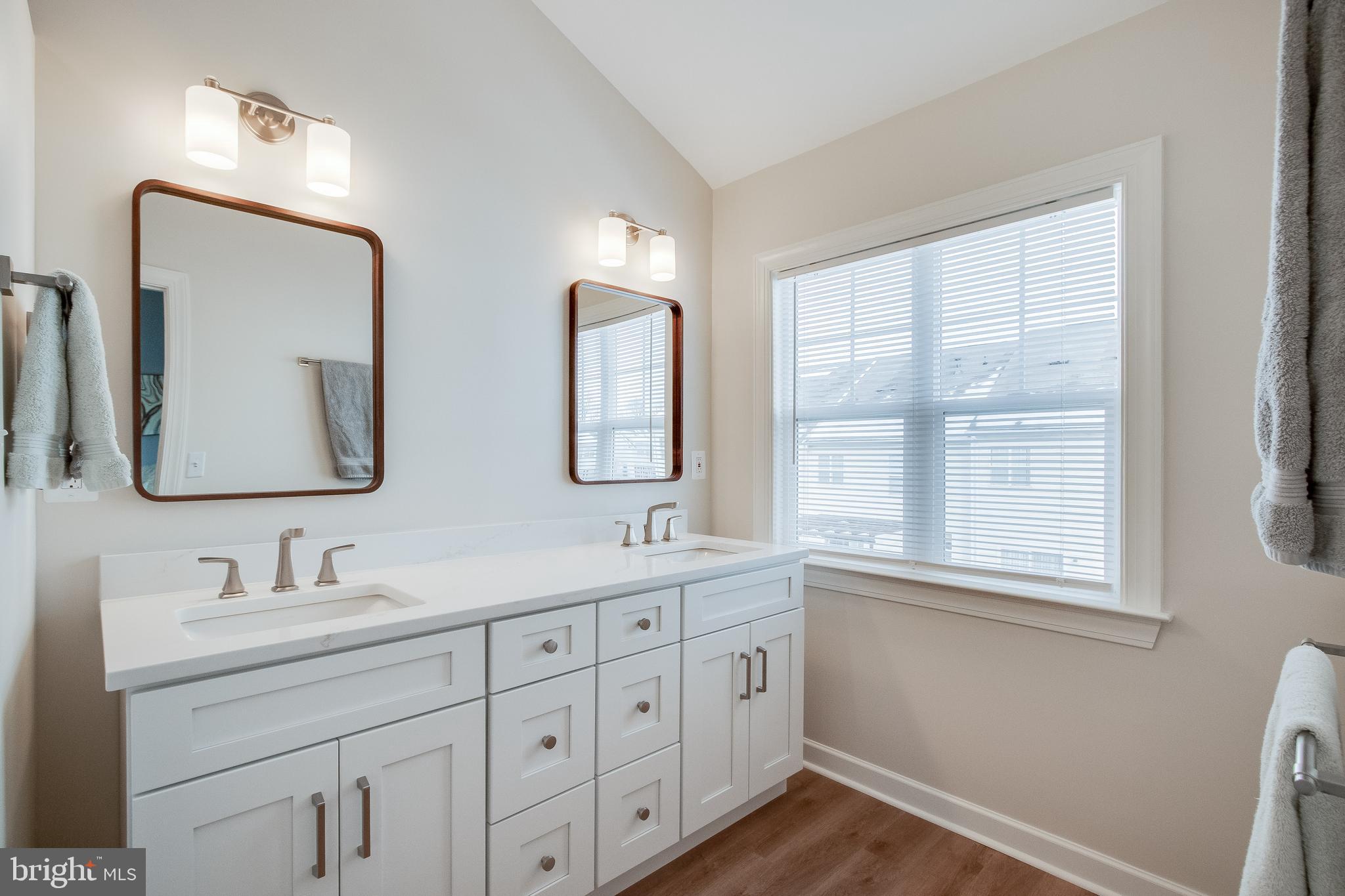 BLOOMS MILL - Residential