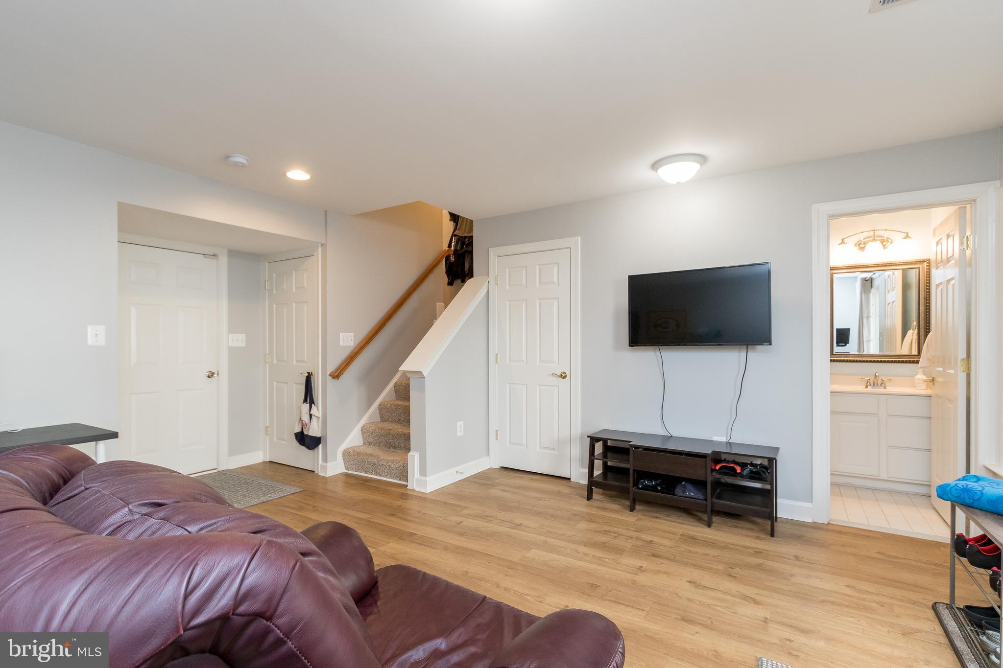 BLOOMS MILL - Residential