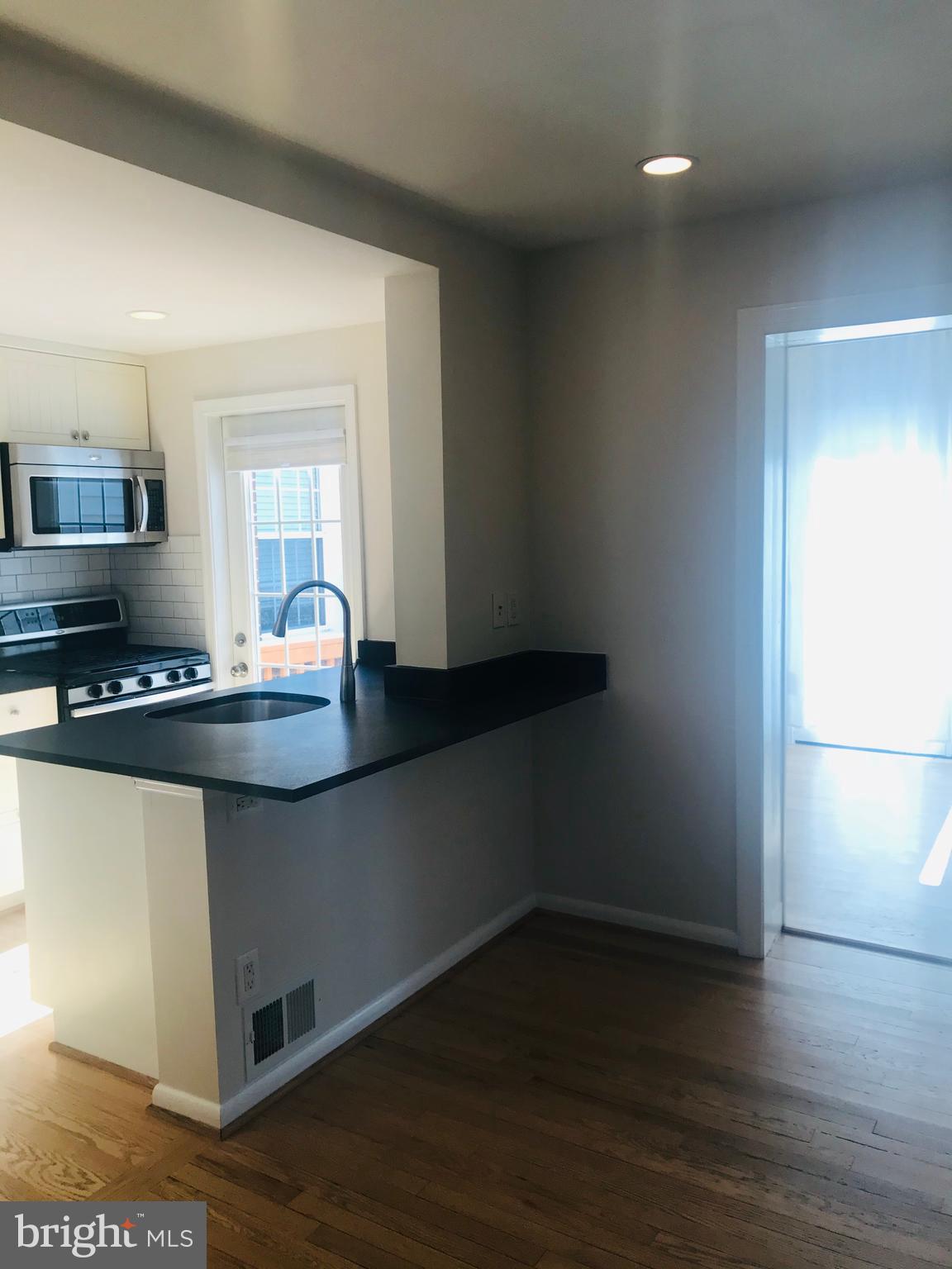 JEFFERSON MANOR - Residential Lease