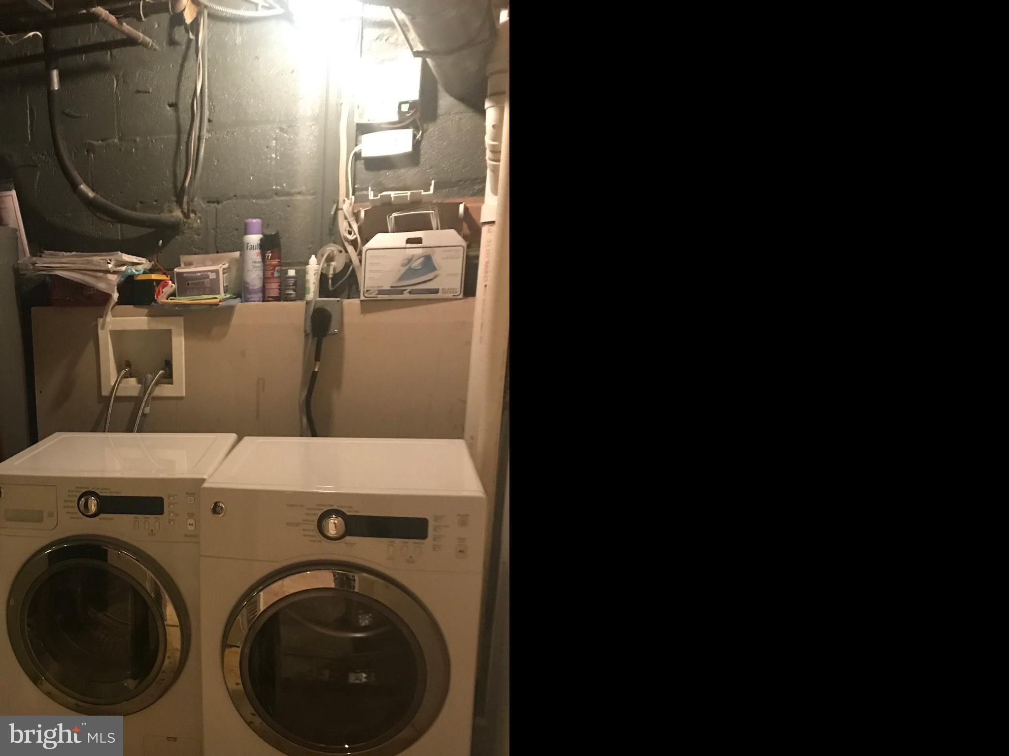 JEFFERSON MANOR - Residential Lease